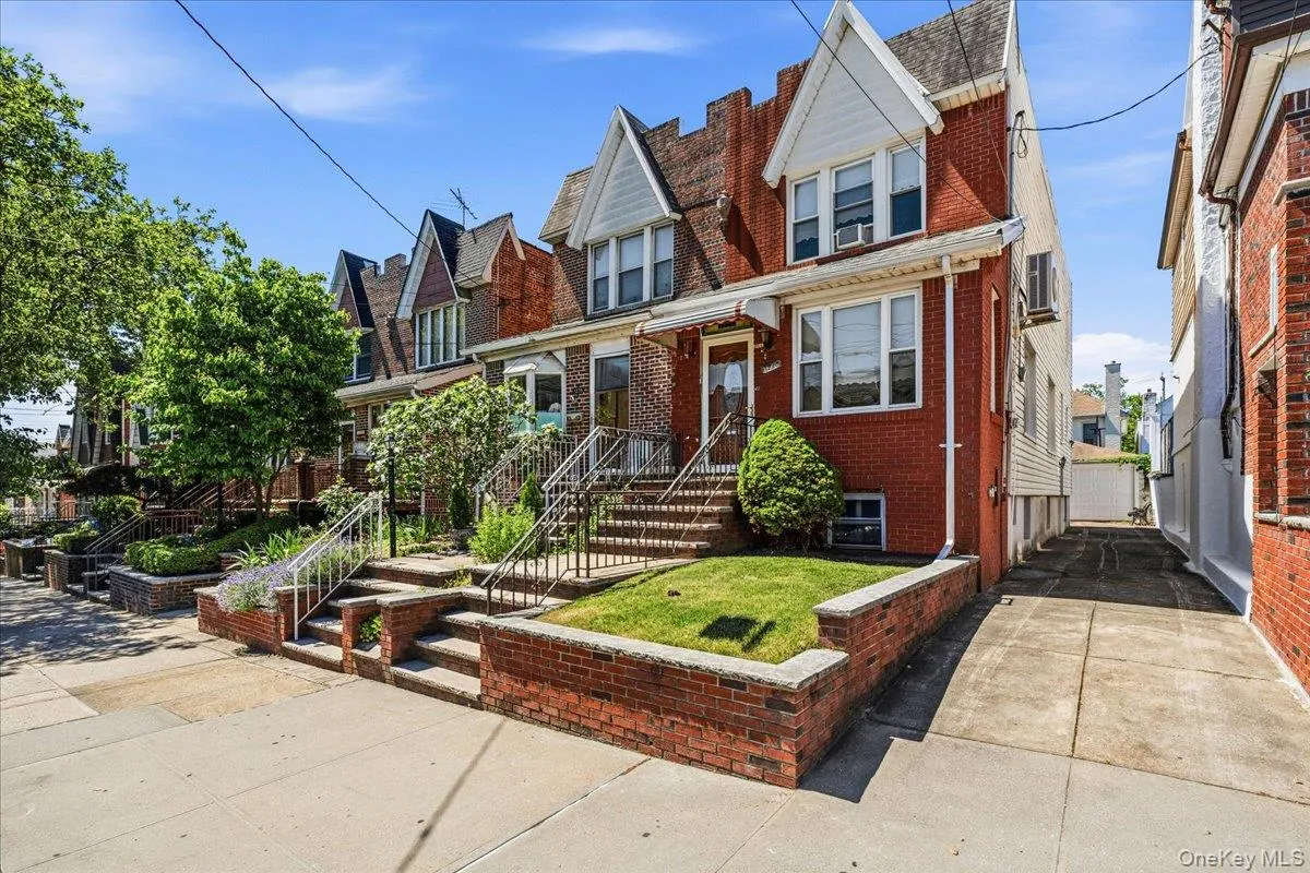 1228 80th Street, New York, NY, 3 Bedrooms Bedrooms, 6 Rooms Rooms,1 BathroomBathrooms,Residential,For Rent,80th,0,1011854 1228 80th Street, New York, NY, 3 Bedrooms Bedrooms, 6 Rooms Rooms,1 BathroomBathrooms,Residential,For Rent,80th,0,1011854