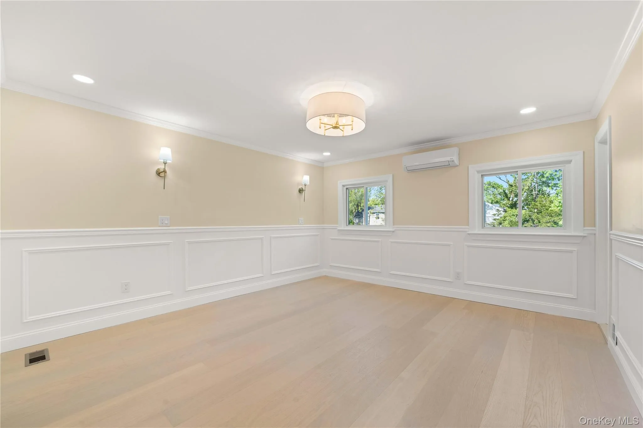 1059 Denton Avenue, North Hempstead, NY, 5 Bedrooms Bedrooms, 12 Rooms Rooms,4 BathroomsBathrooms,Residential,For Rent,Denton,0,1011857 1059 Denton Avenue, North Hempstead, NY, 5 Bedrooms Bedrooms, 12 Rooms Rooms,4 BathroomsBathrooms,Residential,For Rent,Denton,0,1011857