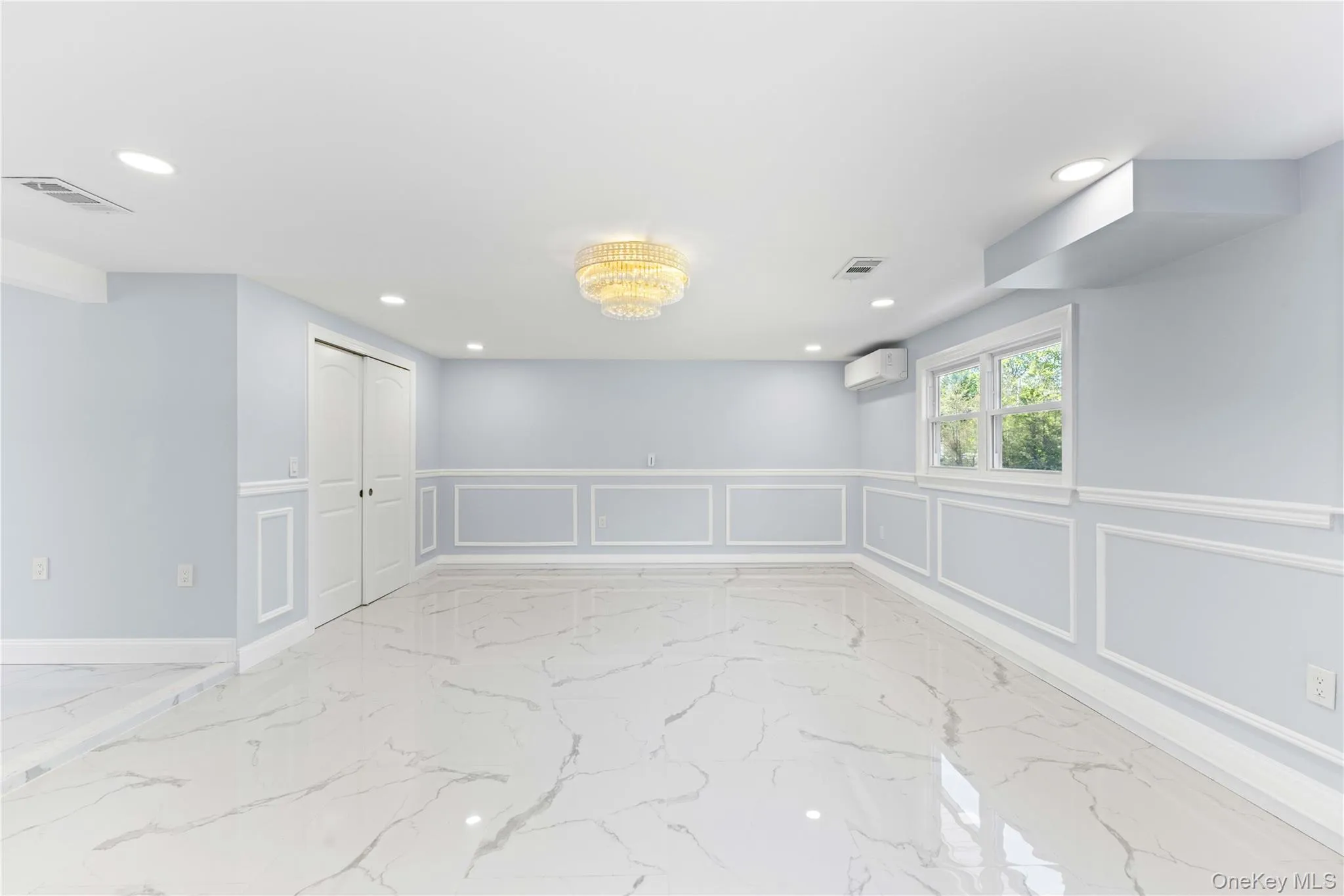1059 Denton Avenue, North Hempstead, NY, 5 Bedrooms Bedrooms, 12 Rooms Rooms,4 BathroomsBathrooms,Residential,For Rent,Denton,0,1011857 1059 Denton Avenue, North Hempstead, NY, 5 Bedrooms Bedrooms, 12 Rooms Rooms,4 BathroomsBathrooms,Residential,For Rent,Denton,0,1011857