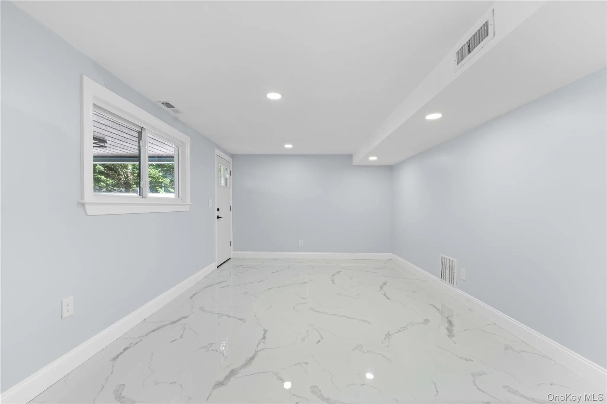 1059 Denton Avenue, North Hempstead, NY, 5 Bedrooms Bedrooms, 12 Rooms Rooms,4 BathroomsBathrooms,Residential,For Rent,Denton,0,1011857 1059 Denton Avenue, North Hempstead, NY, 5 Bedrooms Bedrooms, 12 Rooms Rooms,4 BathroomsBathrooms,Residential,For Rent,Denton,0,1011857