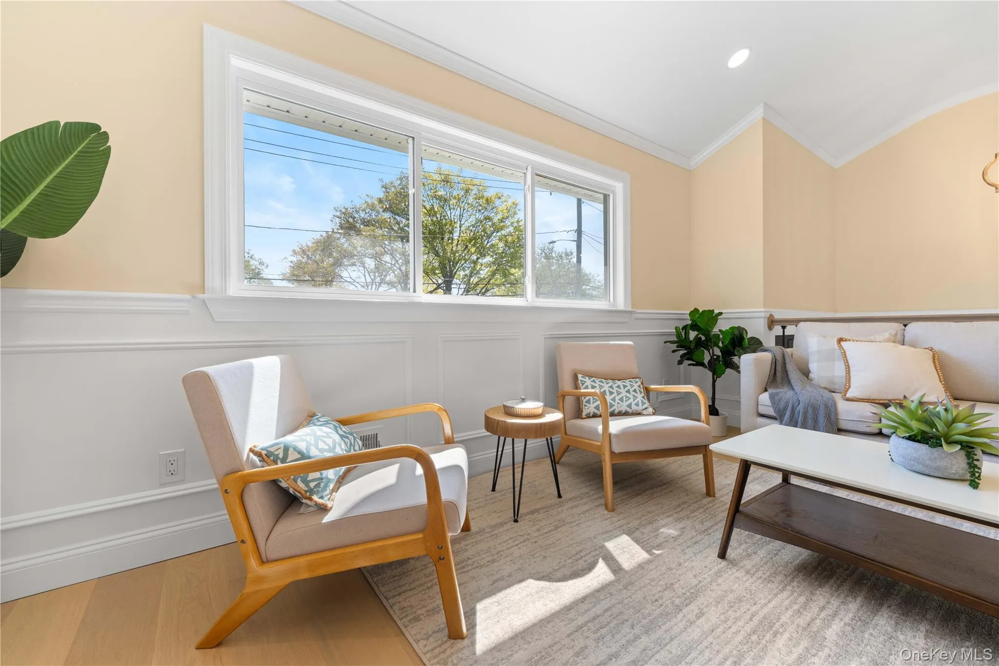 1059 Denton Avenue, North Hempstead, NY, 5 Bedrooms Bedrooms, 12 Rooms Rooms,4 BathroomsBathrooms,Residential,For Rent,Denton,0,1011857 1059 Denton Avenue, North Hempstead, NY, 5 Bedrooms Bedrooms, 12 Rooms Rooms,4 BathroomsBathrooms,Residential,For Rent,Denton,0,1011857