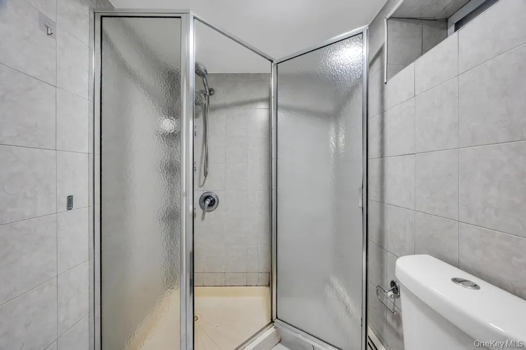 27 Yarnell Street, Islip, NY, 4 Bedrooms Bedrooms, 8 Rooms Rooms,2 BathroomsBathrooms,Residential,For Rent,Yarnell,0,1011864 27 Yarnell Street, Islip, NY, 4 Bedrooms Bedrooms, 8 Rooms Rooms,2 BathroomsBathrooms,Residential,For Rent,Yarnell,0,1011864