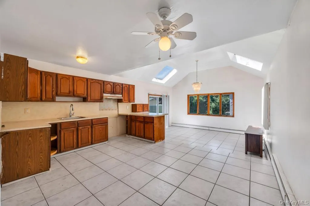 27 Yarnell Street, Islip, NY, 4 Bedrooms Bedrooms, 8 Rooms Rooms,2 BathroomsBathrooms,Residential,For Rent,Yarnell,0,1011864 27 Yarnell Street, Islip, NY, 4 Bedrooms Bedrooms, 8 Rooms Rooms,2 BathroomsBathrooms,Residential,For Rent,Yarnell,0,1011864