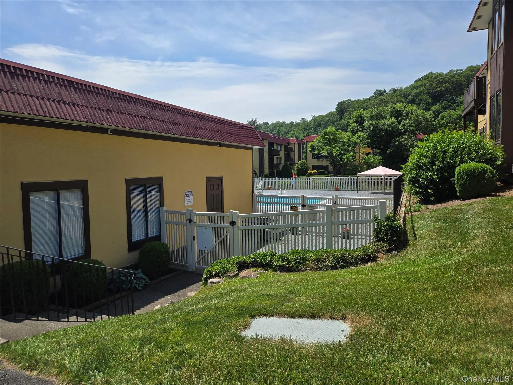 13 Granada Crescent, White Plains, NY, 3 Bedrooms Bedrooms, 8 Rooms Rooms,2 BathroomsBathrooms,Residential,For Rent,Granada,0,1011865 13 Granada Crescent, White Plains, NY, 3 Bedrooms Bedrooms, 8 Rooms Rooms,2 BathroomsBathrooms,Residential,For Rent,Granada,0,1011865