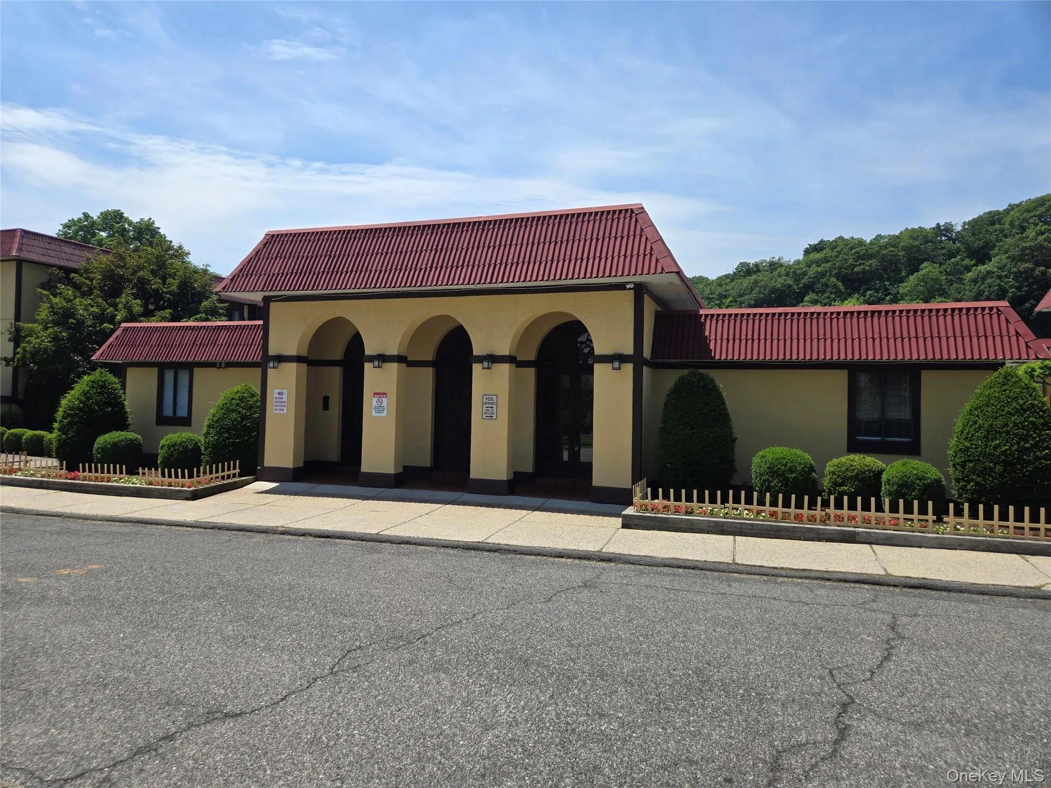 13 Granada Crescent, White Plains, NY, 3 Bedrooms Bedrooms, 8 Rooms Rooms,2 BathroomsBathrooms,Residential,For Rent,Granada,0,1011865 13 Granada Crescent, White Plains, NY, 3 Bedrooms Bedrooms, 8 Rooms Rooms,2 BathroomsBathrooms,Residential,For Rent,Granada,0,1011865