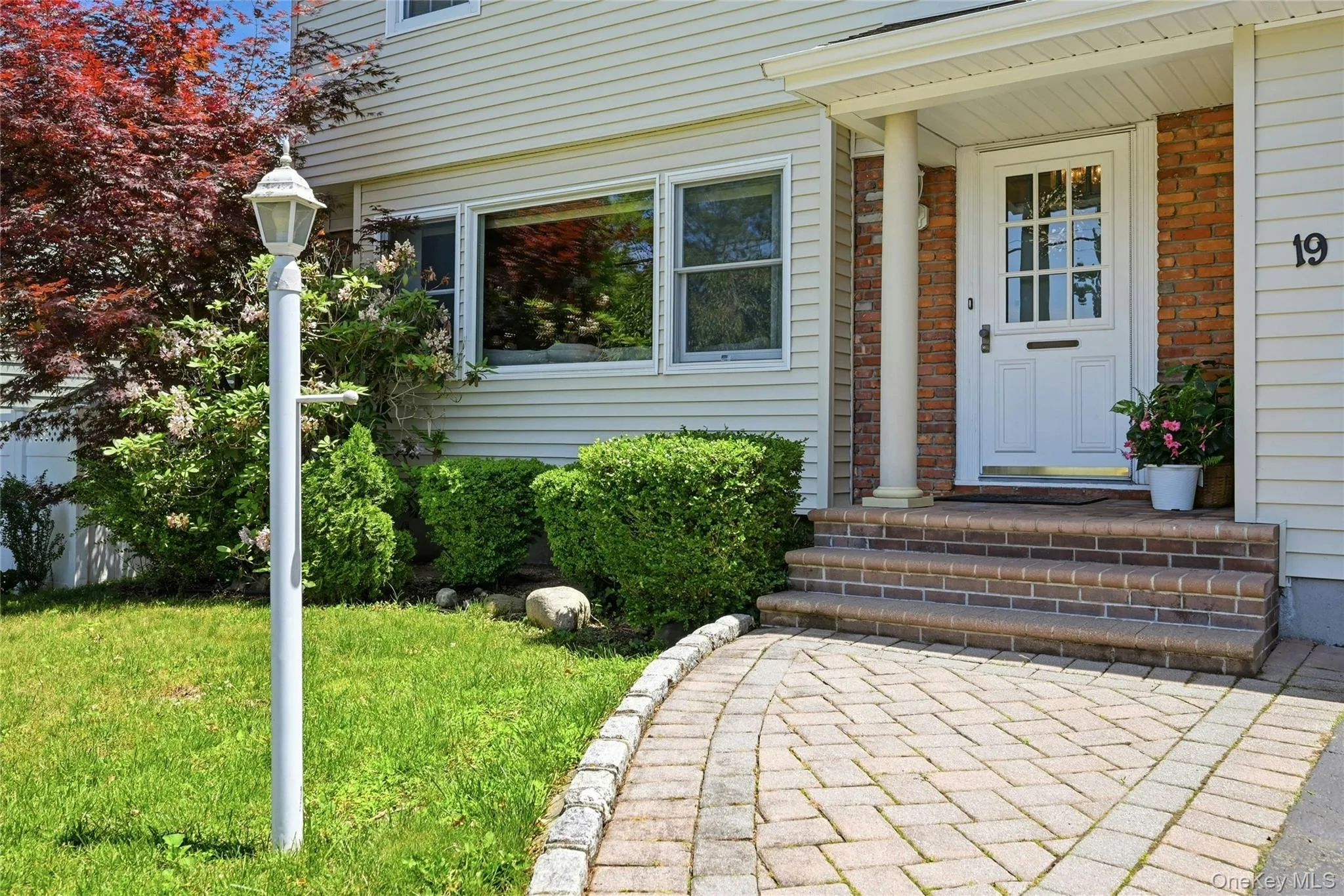 19 Stimson Place, Huntington, NY, 4 Bedrooms Bedrooms, 8 Rooms Rooms,2 BathroomsBathrooms,Residential,For Rent,Stimson,0,1011870 19 Stimson Place, Huntington, NY, 4 Bedrooms Bedrooms, 8 Rooms Rooms,2 BathroomsBathrooms,Residential,For Rent,Stimson,0,1011870