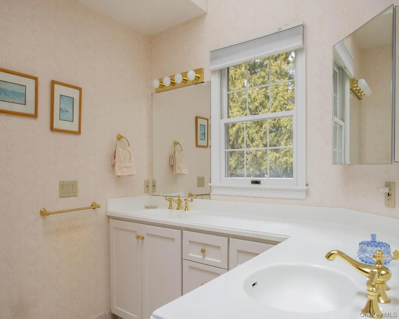 69 Oneck Road, Southampton, NY, 4 Bedrooms Bedrooms, 12 Rooms Rooms,3 BathroomsBathrooms,Residential Lease,For Rent,Oneck,0,1011874 69 Oneck Road, Southampton, NY, 4 Bedrooms Bedrooms, 12 Rooms Rooms,3 BathroomsBathrooms,Residential Lease,For Rent,Oneck,0,1011874