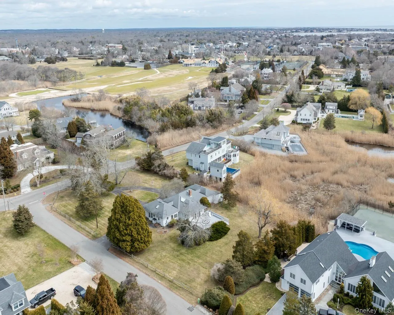 69 Oneck Road, Southampton, NY, 4 Bedrooms Bedrooms, 12 Rooms Rooms,3 BathroomsBathrooms,Residential Lease,For Rent,Oneck,0,1011874 69 Oneck Road, Southampton, NY, 4 Bedrooms Bedrooms, 12 Rooms Rooms,3 BathroomsBathrooms,Residential Lease,For Rent,Oneck,0,1011874