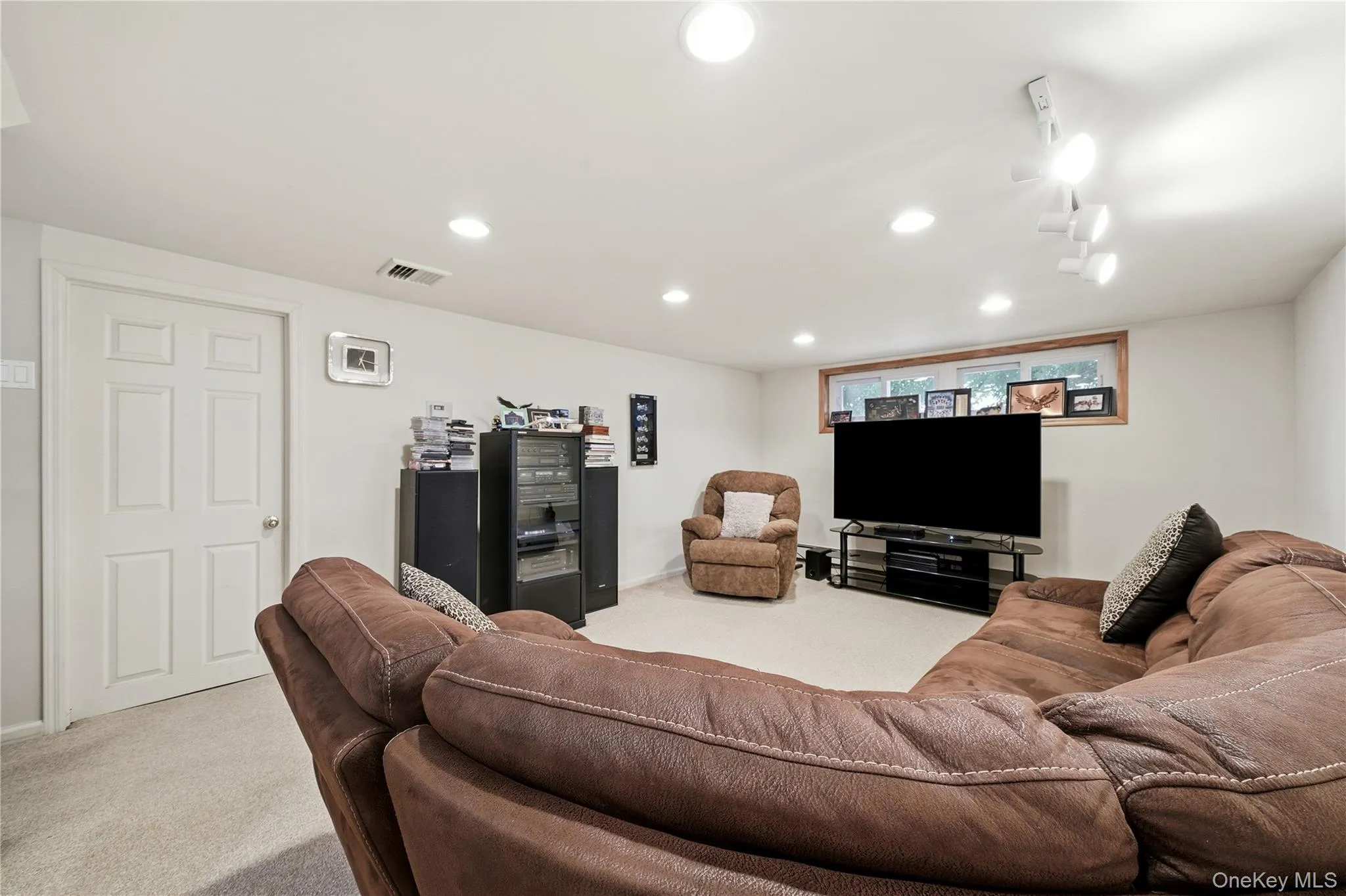 1853 Decatur Avenue, Hempstead, NY, 4 Bedrooms Bedrooms, 9 Rooms Rooms,3 BathroomsBathrooms,Residential,For Rent,Decatur,0,KEY1011889 1853 Decatur Avenue, Hempstead, NY, 4 Bedrooms Bedrooms, 9 Rooms Rooms,3 BathroomsBathrooms,Residential,For Rent,Decatur,0,KEY1011889