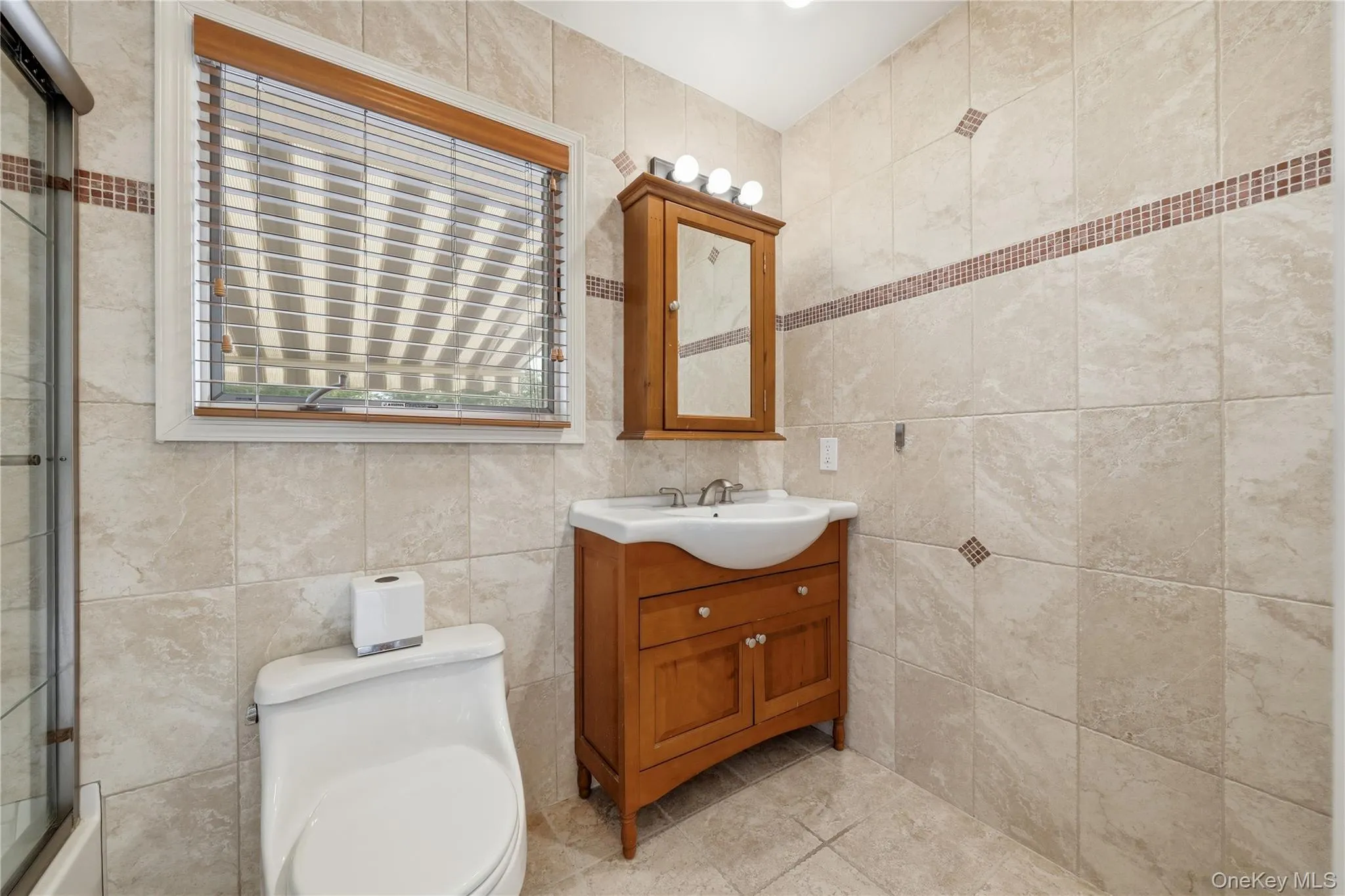 1853 Decatur Avenue, Hempstead, NY, 4 Bedrooms Bedrooms, 9 Rooms Rooms,3 BathroomsBathrooms,Residential,For Rent,Decatur,0,KEY1011889 1853 Decatur Avenue, Hempstead, NY, 4 Bedrooms Bedrooms, 9 Rooms Rooms,3 BathroomsBathrooms,Residential,For Rent,Decatur,0,KEY1011889