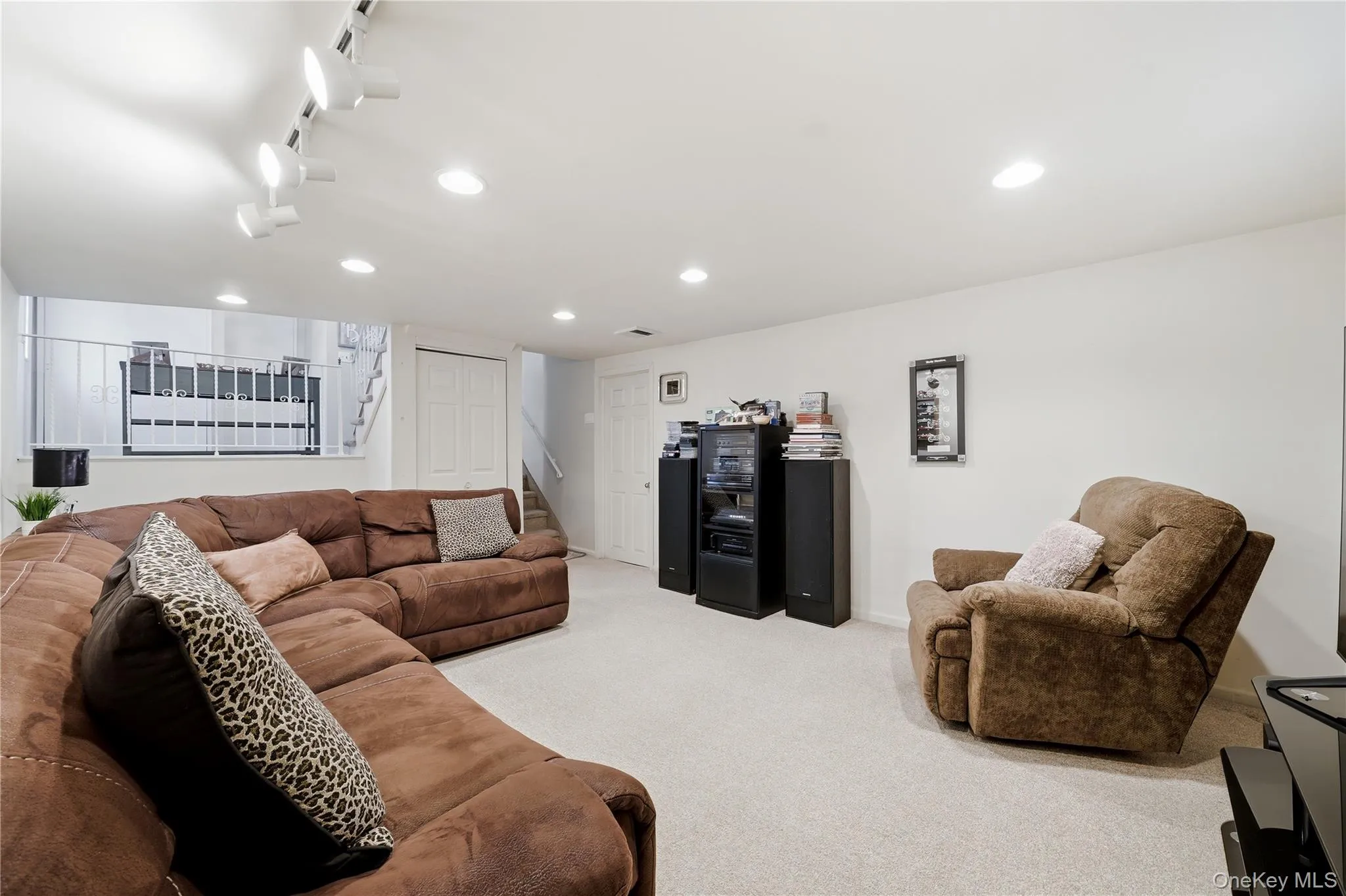 1853 Decatur Avenue, Hempstead, NY, 4 Bedrooms Bedrooms, 9 Rooms Rooms,3 BathroomsBathrooms,Residential,For Rent,Decatur,0,KEY1011889 1853 Decatur Avenue, Hempstead, NY, 4 Bedrooms Bedrooms, 9 Rooms Rooms,3 BathroomsBathrooms,Residential,For Rent,Decatur,0,KEY1011889