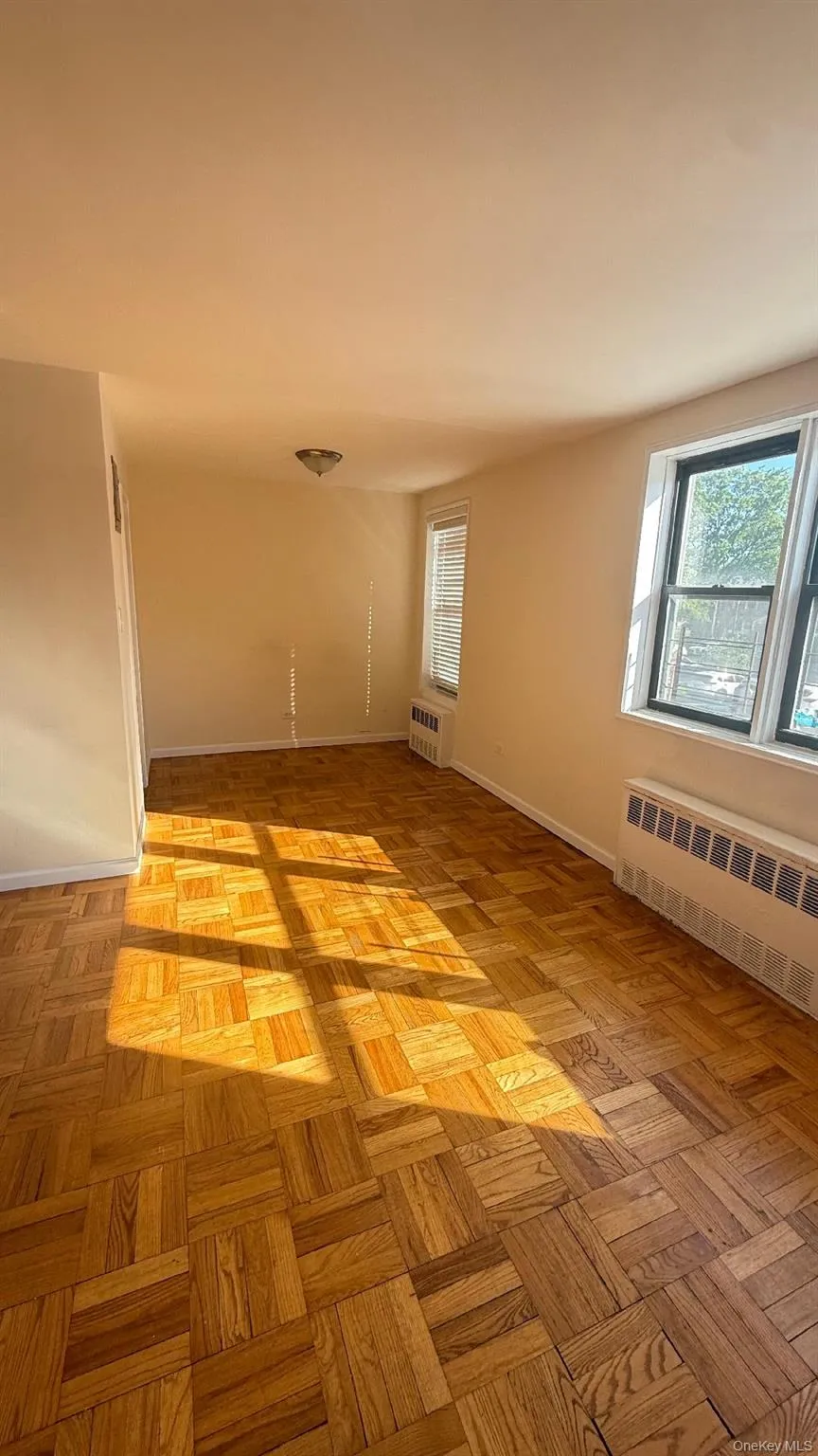 84-29 155th Avenue, New York, NY, 2 Rooms Rooms,1 BathroomBathrooms,Residential,For Rent,155th,0,1011891 84-29 155th Avenue, New York, NY, 2 Rooms Rooms,1 BathroomBathrooms,Residential,For Rent,155th,0,1011891