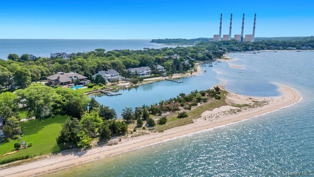 3 Beach Plum Drive, Huntington, NY, 5 Bedrooms Bedrooms, 8 Rooms Rooms,3 BathroomsBathrooms,Residential,For Rent,Beach Plum,0,1011892 3 Beach Plum Drive, Huntington, NY, 5 Bedrooms Bedrooms, 8 Rooms Rooms,3 BathroomsBathrooms,Residential,For Rent,Beach Plum,0,1011892