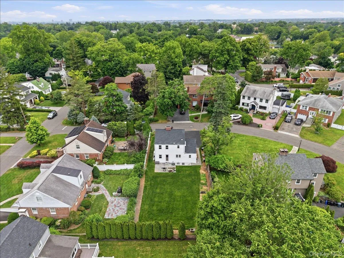 6 Deerfield Avenue, Eastchester, NY, 3 Bedrooms Bedrooms, 6 Rooms Rooms,1 BathroomBathrooms,Residential,For Rent,Deerfield,0,1011893 6 Deerfield Avenue, Eastchester, NY, 3 Bedrooms Bedrooms, 6 Rooms Rooms,1 BathroomBathrooms,Residential,For Rent,Deerfield,0,1011893