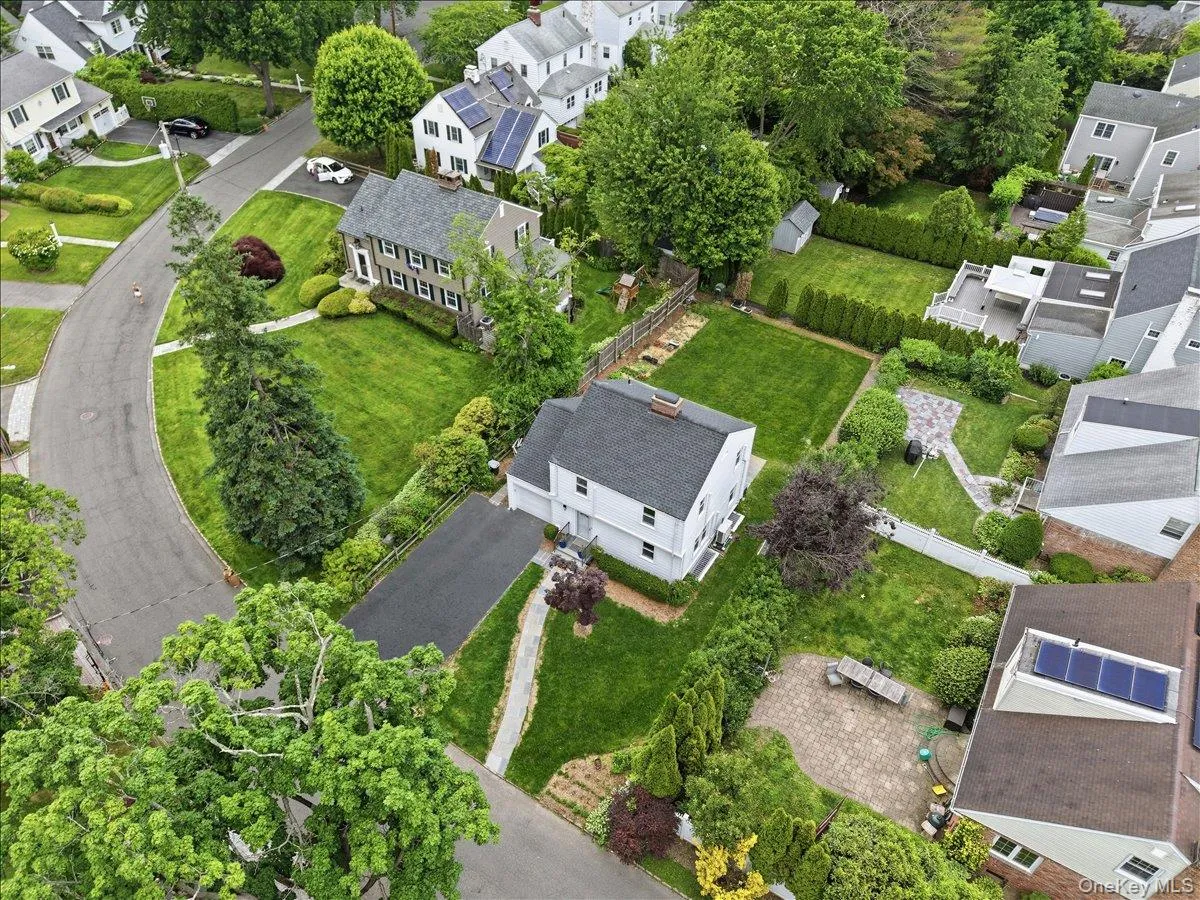 6 Deerfield Avenue, Eastchester, NY, 3 Bedrooms Bedrooms, 6 Rooms Rooms,1 BathroomBathrooms,Residential,For Rent,Deerfield,0,1011893 6 Deerfield Avenue, Eastchester, NY, 3 Bedrooms Bedrooms, 6 Rooms Rooms,1 BathroomBathrooms,Residential,For Rent,Deerfield,0,1011893