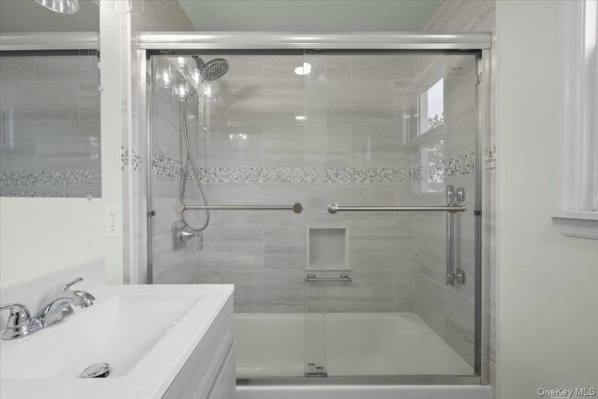 6 Deerfield Avenue, Eastchester, NY, 3 Bedrooms Bedrooms, 6 Rooms Rooms,1 BathroomBathrooms,Residential,For Rent,Deerfield,0,1011893 6 Deerfield Avenue, Eastchester, NY, 3 Bedrooms Bedrooms, 6 Rooms Rooms,1 BathroomBathrooms,Residential,For Rent,Deerfield,0,1011893