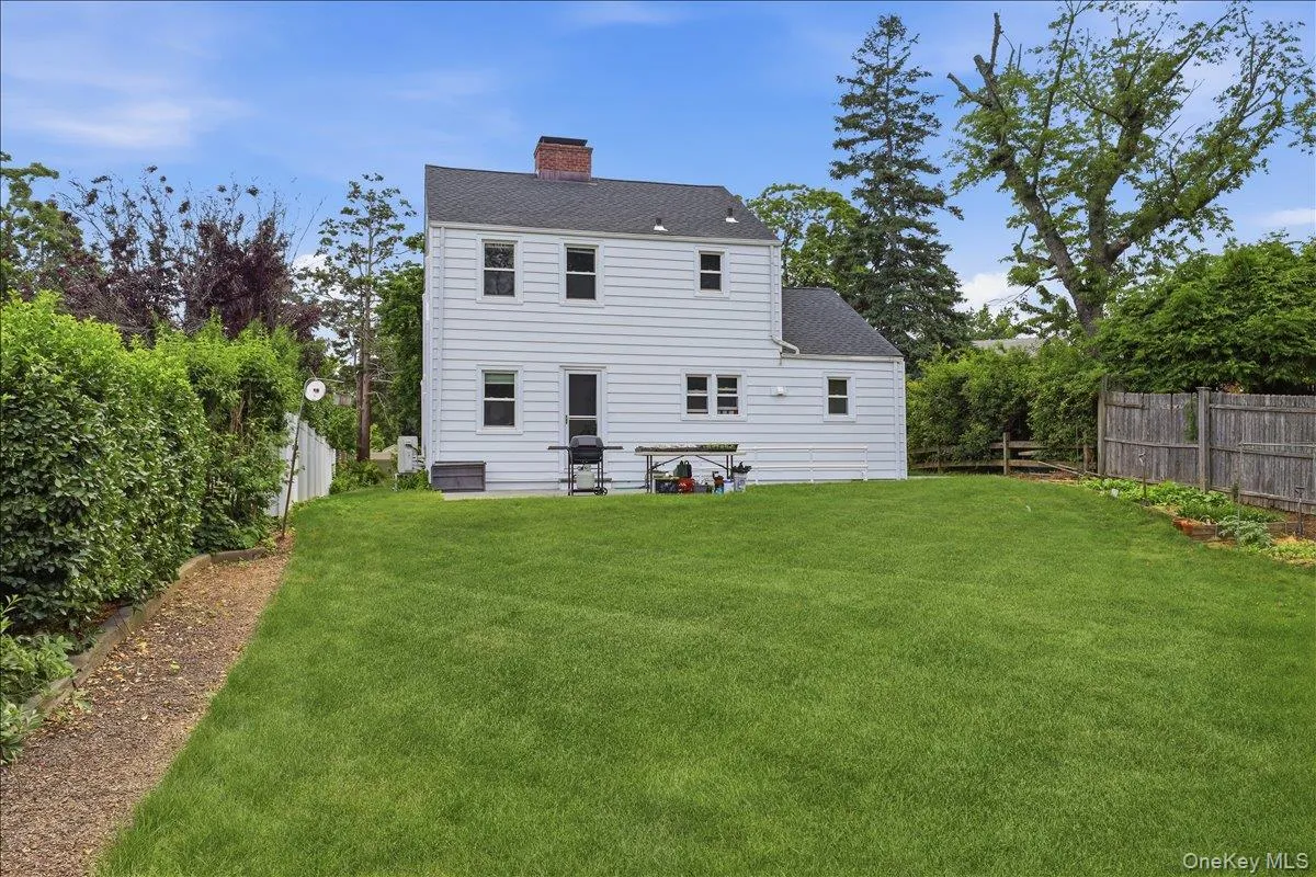 6 Deerfield Avenue, Eastchester, NY, 3 Bedrooms Bedrooms, 6 Rooms Rooms,1 BathroomBathrooms,Residential,For Rent,Deerfield,0,1011893 6 Deerfield Avenue, Eastchester, NY, 3 Bedrooms Bedrooms, 6 Rooms Rooms,1 BathroomBathrooms,Residential,For Rent,Deerfield,0,1011893