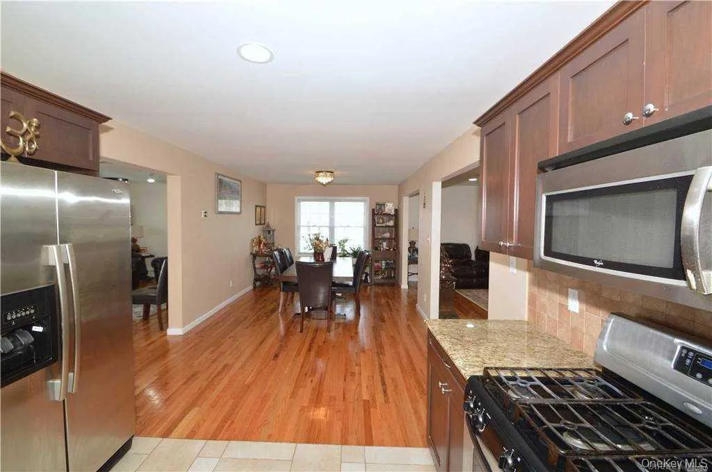 106 Roosevelt Avenue, Oyster Bay, NY, 4 Bedrooms Bedrooms, 7 Rooms Rooms,2 BathroomsBathrooms,Residential,For Rent,Roosevelt,0,1011896 106 Roosevelt Avenue, Oyster Bay, NY, 4 Bedrooms Bedrooms, 7 Rooms Rooms,2 BathroomsBathrooms,Residential,For Rent,Roosevelt,0,1011896