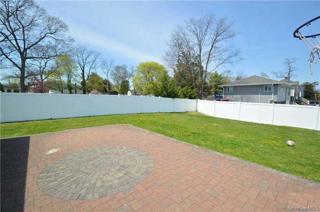 106 Roosevelt Avenue, Oyster Bay, NY, 4 Bedrooms Bedrooms, 7 Rooms Rooms,2 BathroomsBathrooms,Residential,For Rent,Roosevelt,0,1011896 106 Roosevelt Avenue, Oyster Bay, NY, 4 Bedrooms Bedrooms, 7 Rooms Rooms,2 BathroomsBathrooms,Residential,For Rent,Roosevelt,0,1011896