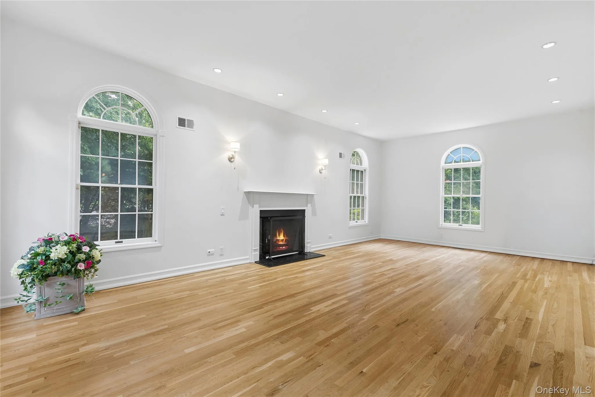 191 Beechmont Drive, New Rochelle, NY, 4 Bedrooms Bedrooms, 8 Rooms Rooms,2 BathroomsBathrooms,Residential,For Rent,Beechmont,0,1011899 191 Beechmont Drive, New Rochelle, NY, 4 Bedrooms Bedrooms, 8 Rooms Rooms,2 BathroomsBathrooms,Residential,For Rent,Beechmont,0,1011899