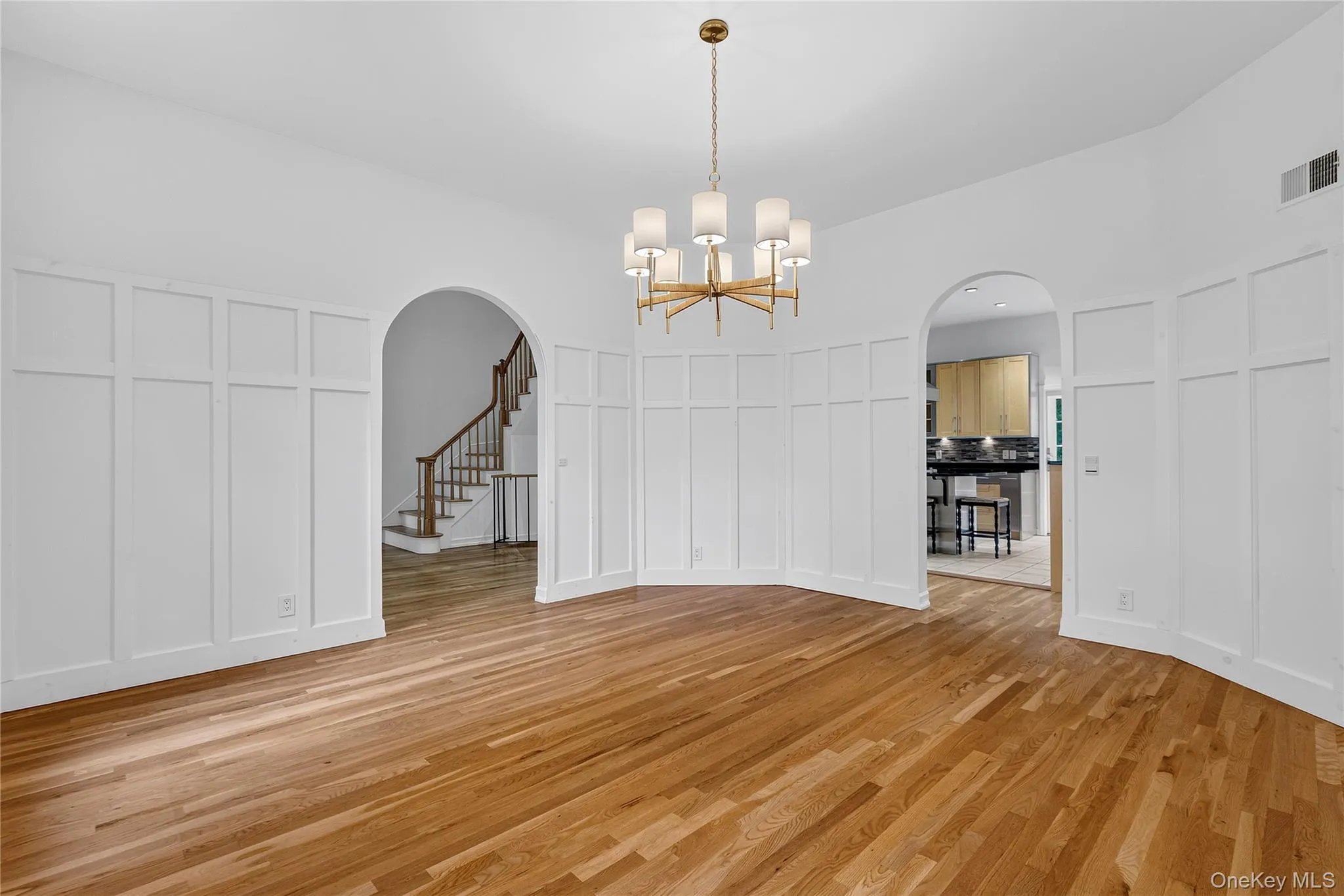 191 Beechmont Drive, New Rochelle, NY, 4 Bedrooms Bedrooms, 8 Rooms Rooms,2 BathroomsBathrooms,Residential,For Rent,Beechmont,0,1011899 191 Beechmont Drive, New Rochelle, NY, 4 Bedrooms Bedrooms, 8 Rooms Rooms,2 BathroomsBathrooms,Residential,For Rent,Beechmont,0,1011899
