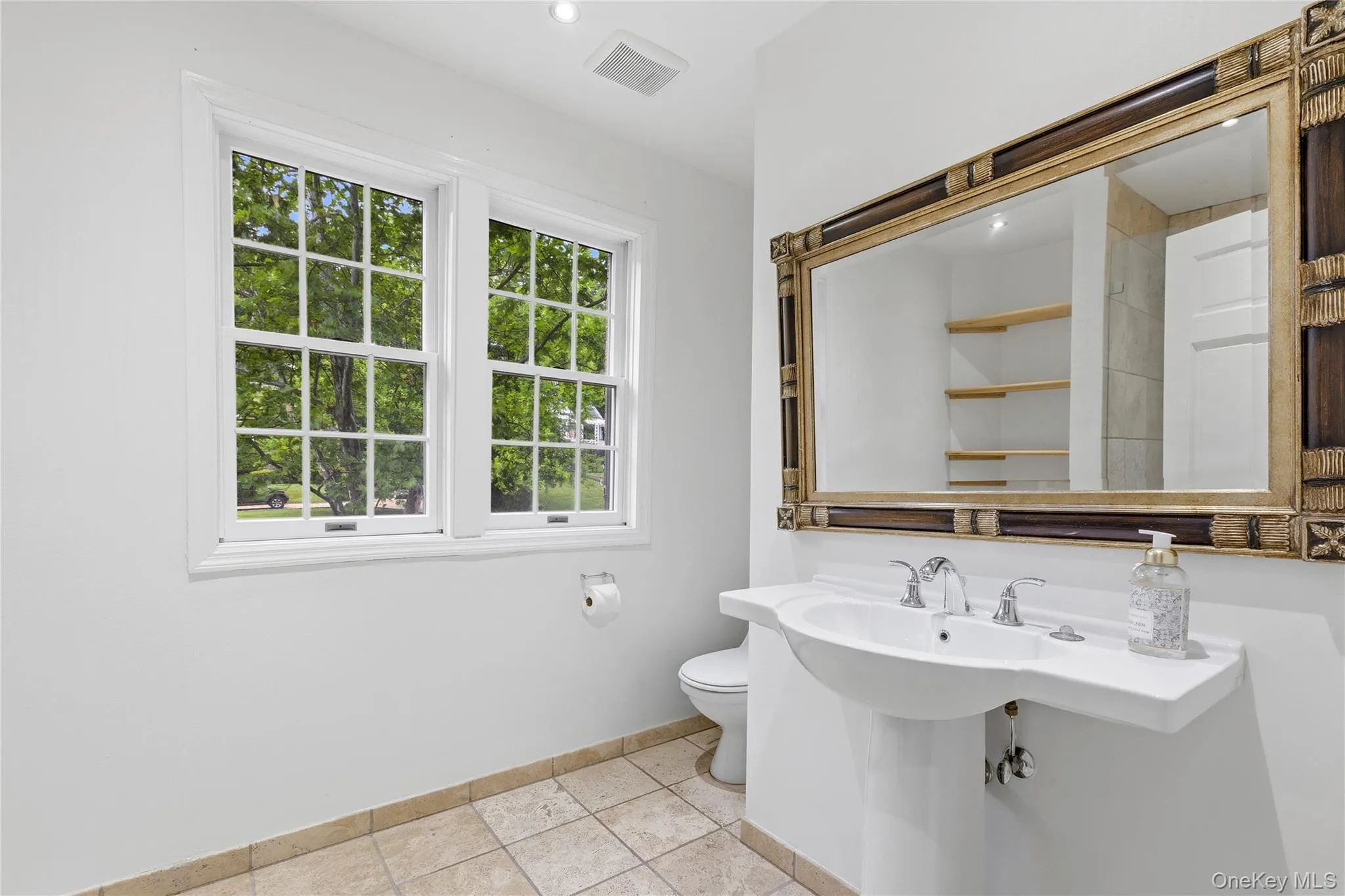 191 Beechmont Drive, New Rochelle, NY, 4 Bedrooms Bedrooms, 8 Rooms Rooms,2 BathroomsBathrooms,Residential,For Rent,Beechmont,0,1011899 191 Beechmont Drive, New Rochelle, NY, 4 Bedrooms Bedrooms, 8 Rooms Rooms,2 BathroomsBathrooms,Residential,For Rent,Beechmont,0,1011899