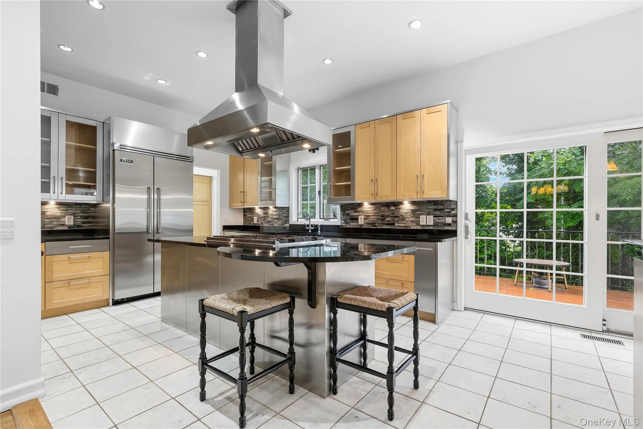 191 Beechmont Drive, New Rochelle, NY, 4 Bedrooms Bedrooms, 8 Rooms Rooms,2 BathroomsBathrooms,Residential,For Rent,Beechmont,0,1011899 191 Beechmont Drive, New Rochelle, NY, 4 Bedrooms Bedrooms, 8 Rooms Rooms,2 BathroomsBathrooms,Residential,For Rent,Beechmont,0,1011899