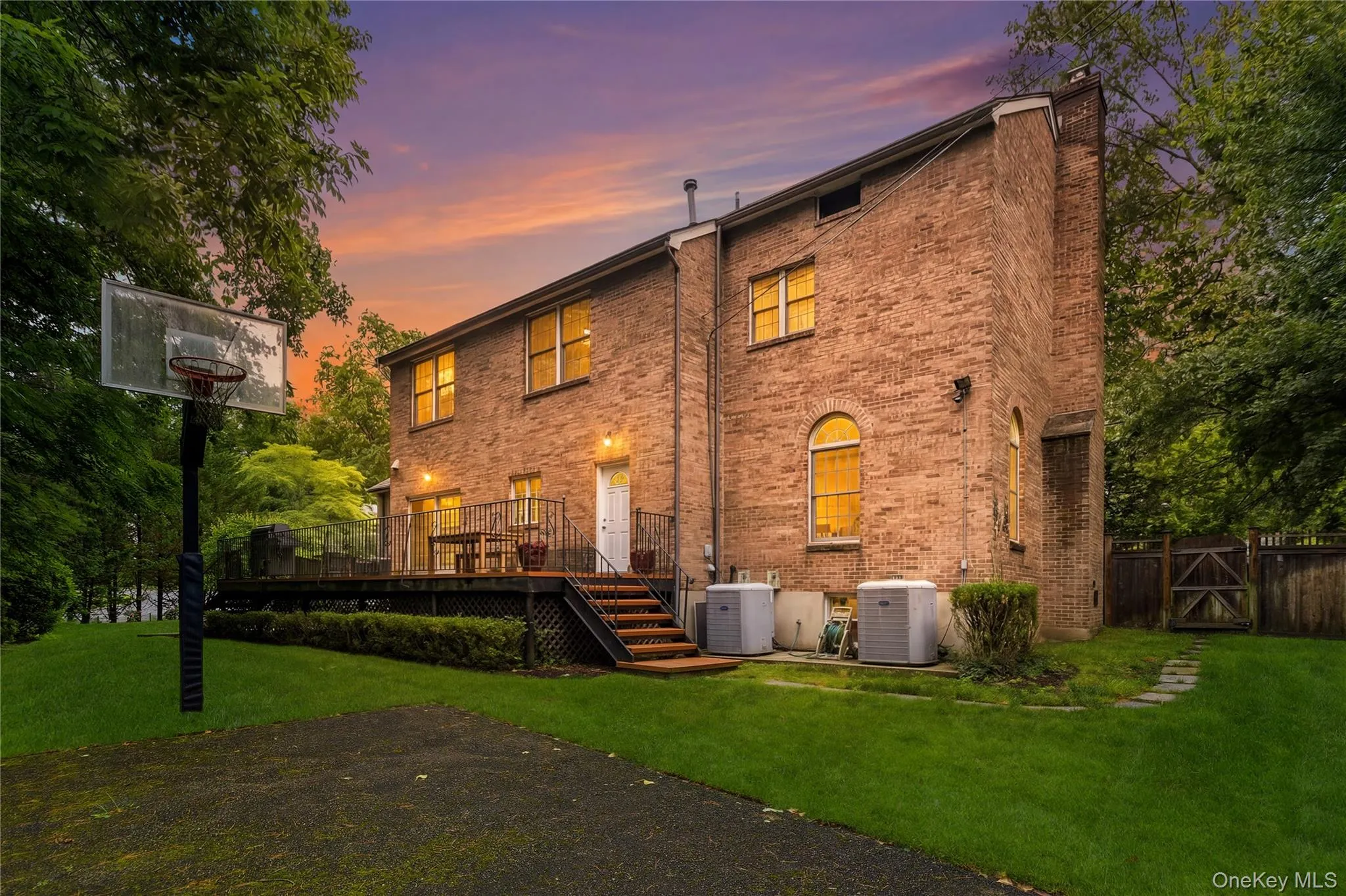191 Beechmont Drive, New Rochelle, NY, 4 Bedrooms Bedrooms, 8 Rooms Rooms,2 BathroomsBathrooms,Residential,For Rent,Beechmont,0,1011899 191 Beechmont Drive, New Rochelle, NY, 4 Bedrooms Bedrooms, 8 Rooms Rooms,2 BathroomsBathrooms,Residential,For Rent,Beechmont,0,1011899