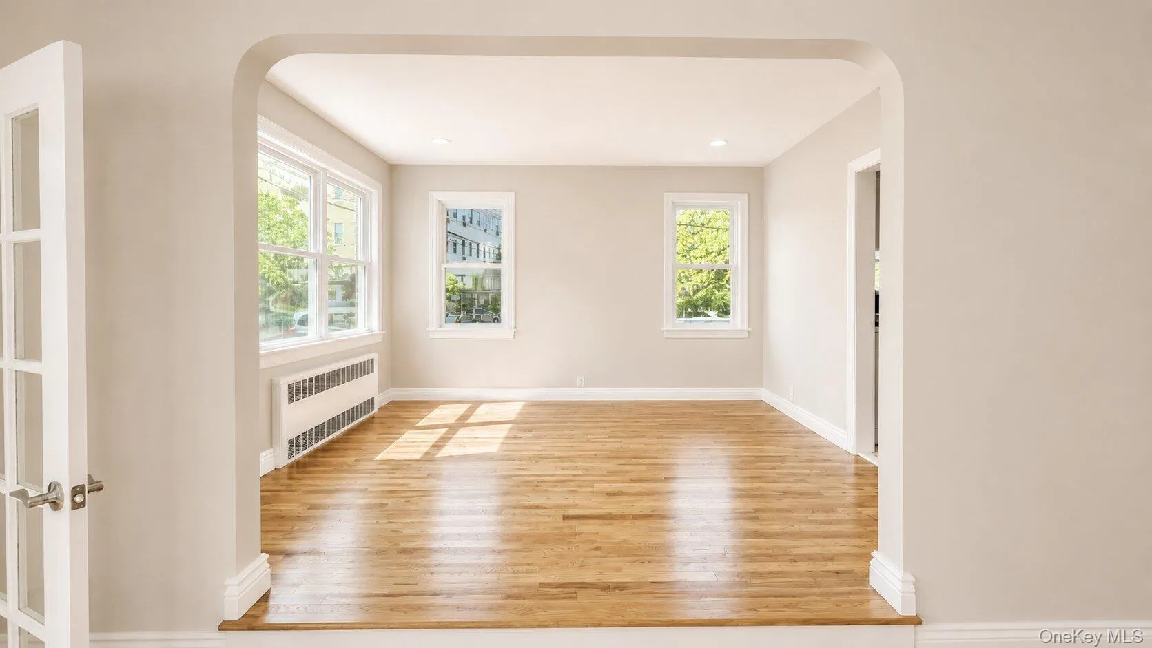 284 Beach 19th Street, New York, NY, 2 Bedrooms Bedrooms, 5 Rooms Rooms,1 BathroomBathrooms,Residential Lease,For Rent,Beach 19th,0,1011901 284 Beach 19th Street, New York, NY, 2 Bedrooms Bedrooms, 5 Rooms Rooms,1 BathroomBathrooms,Residential Lease,For Rent,Beach 19th,0,1011901