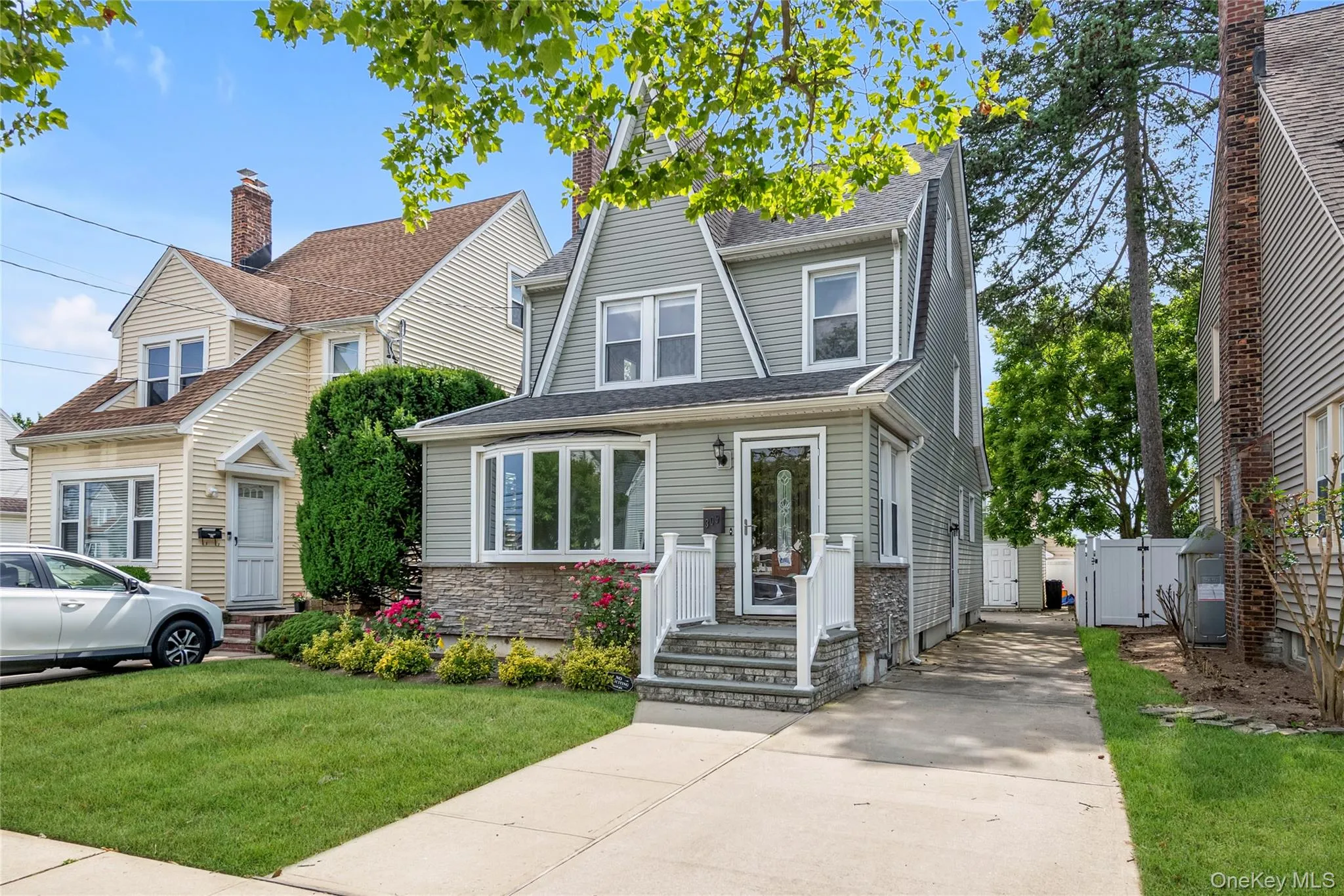 309 Marcellus Road, North Hempstead, NY, 3 Bedrooms Bedrooms, 7 Rooms Rooms,1 BathroomBathrooms,Residential,For Rent,Marcellus,0,1011902 309 Marcellus Road, North Hempstead, NY, 3 Bedrooms Bedrooms, 7 Rooms Rooms,1 BathroomBathrooms,Residential,For Rent,Marcellus,0,1011902