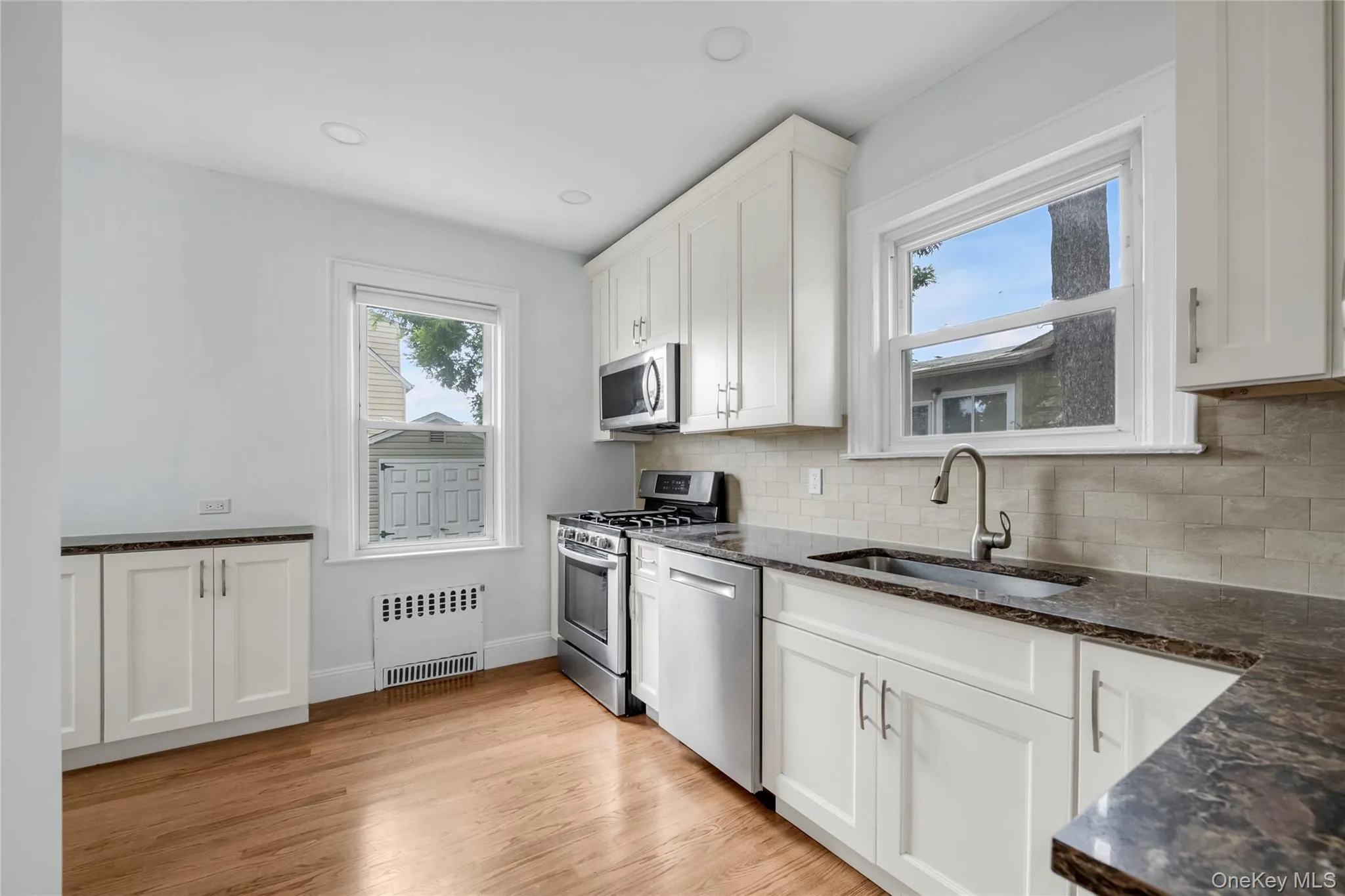 309 Marcellus Road, North Hempstead, NY, 3 Bedrooms Bedrooms, 7 Rooms Rooms,1 BathroomBathrooms,Residential,For Rent,Marcellus,0,1011902 309 Marcellus Road, North Hempstead, NY, 3 Bedrooms Bedrooms, 7 Rooms Rooms,1 BathroomBathrooms,Residential,For Rent,Marcellus,0,1011902