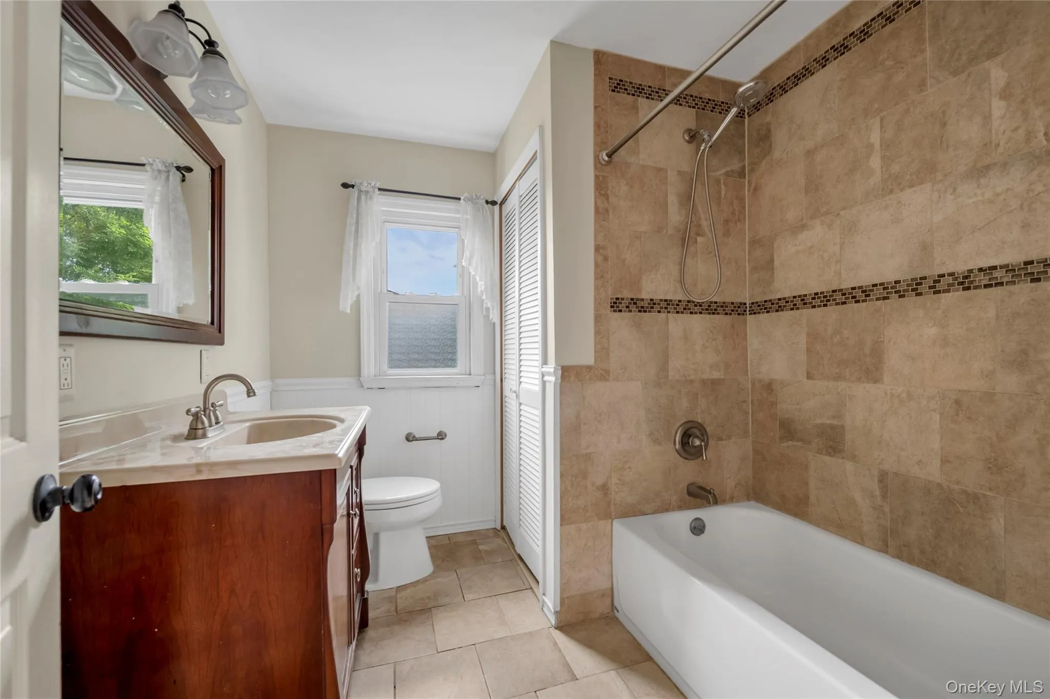 309 Marcellus Road, North Hempstead, NY, 3 Bedrooms Bedrooms, 7 Rooms Rooms,1 BathroomBathrooms,Residential,For Rent,Marcellus,0,1011902 309 Marcellus Road, North Hempstead, NY, 3 Bedrooms Bedrooms, 7 Rooms Rooms,1 BathroomBathrooms,Residential,For Rent,Marcellus,0,1011902