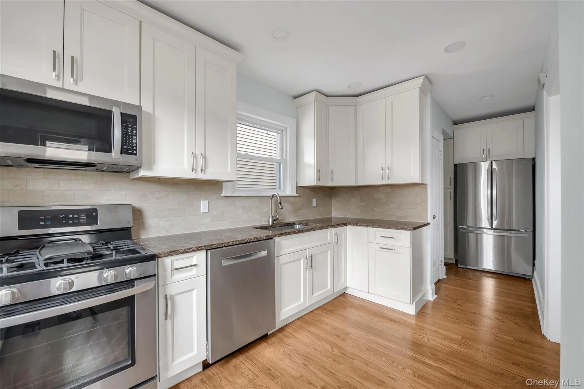 309 Marcellus Road, North Hempstead, NY, 3 Bedrooms Bedrooms, 7 Rooms Rooms,1 BathroomBathrooms,Residential,For Rent,Marcellus,0,1011902 309 Marcellus Road, North Hempstead, NY, 3 Bedrooms Bedrooms, 7 Rooms Rooms,1 BathroomBathrooms,Residential,For Rent,Marcellus,0,1011902