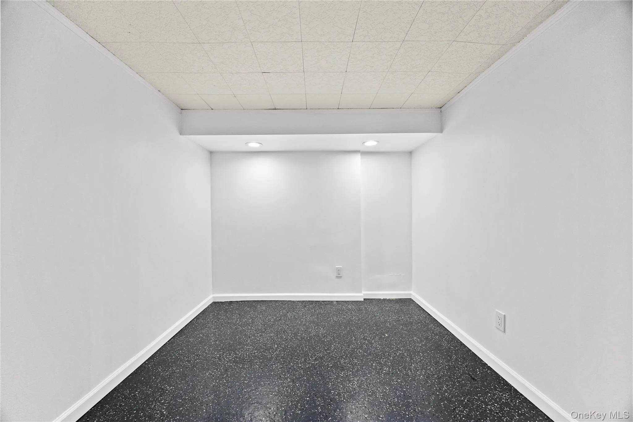 44 Bruce Lane, North Hempstead, NY, 4 Bedrooms Bedrooms, 10 Rooms Rooms,3 BathroomsBathrooms,Residential Lease,For Rent,Bruce,0,1011904 44 Bruce Lane, North Hempstead, NY, 4 Bedrooms Bedrooms, 10 Rooms Rooms,3 BathroomsBathrooms,Residential Lease,For Rent,Bruce,0,1011904