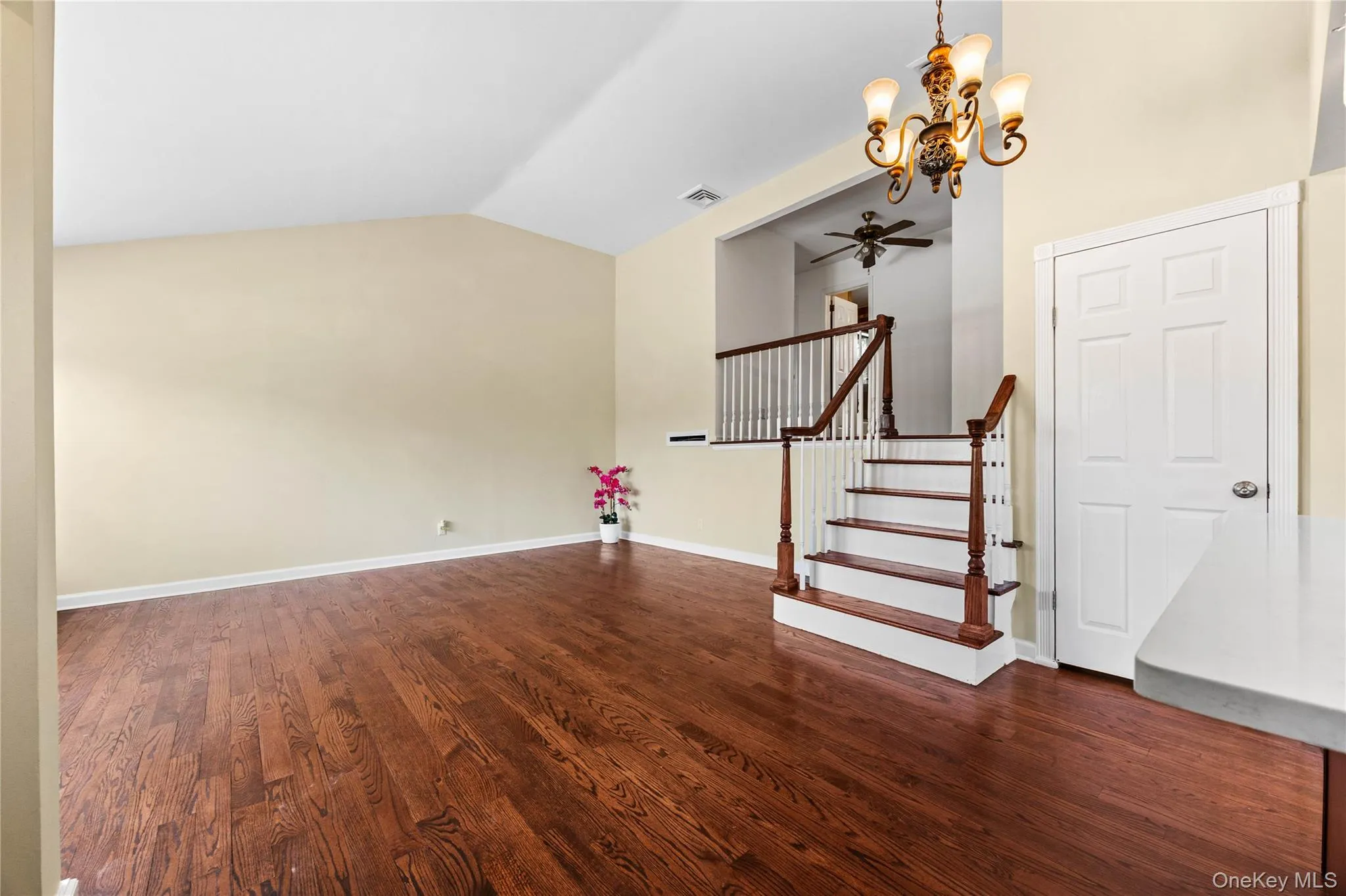 44 Bruce Lane, North Hempstead, NY, 4 Bedrooms Bedrooms, 10 Rooms Rooms,3 BathroomsBathrooms,Residential Lease,For Rent,Bruce,0,1011904 44 Bruce Lane, North Hempstead, NY, 4 Bedrooms Bedrooms, 10 Rooms Rooms,3 BathroomsBathrooms,Residential Lease,For Rent,Bruce,0,1011904
