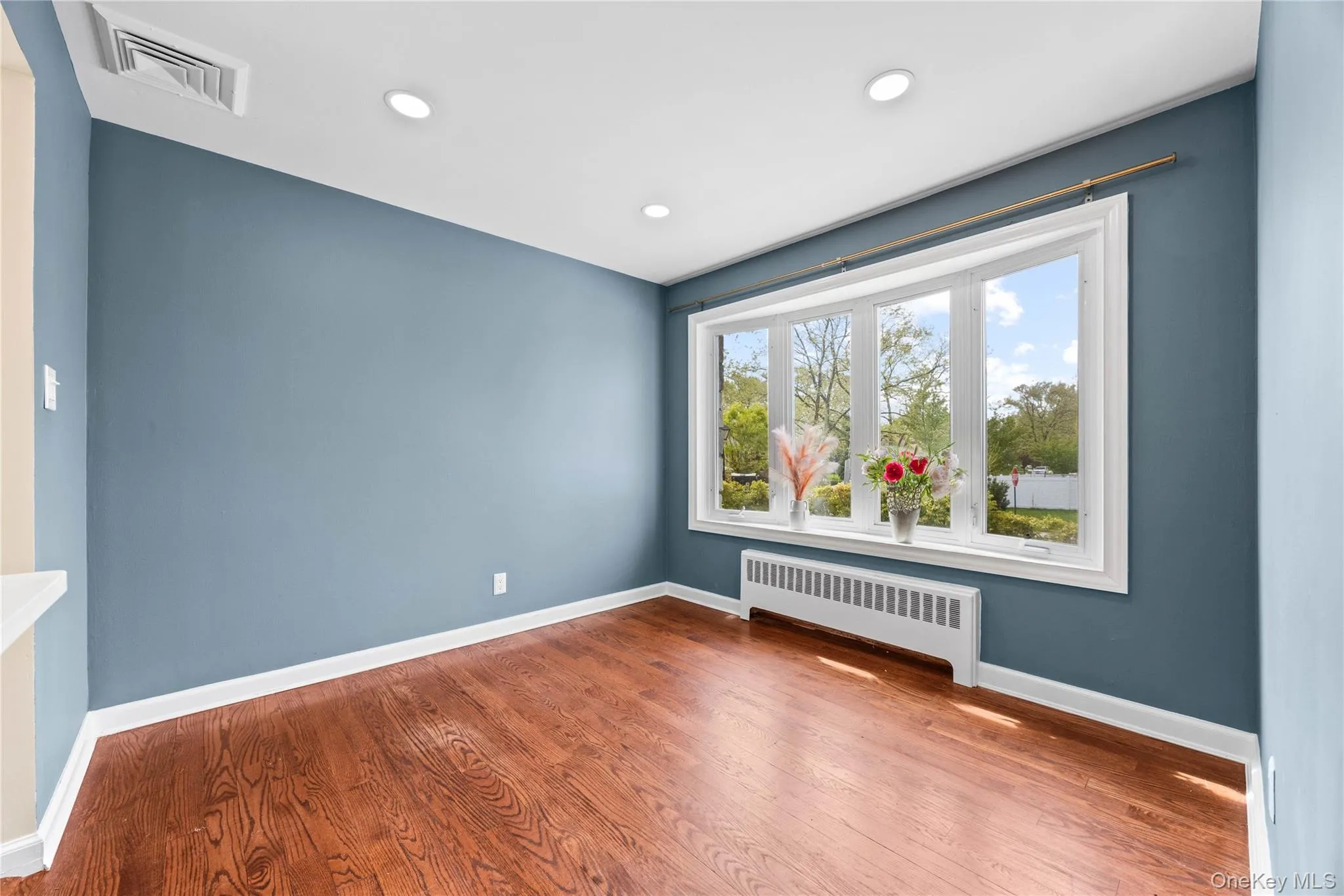 44 Bruce Lane, North Hempstead, NY, 4 Bedrooms Bedrooms, 10 Rooms Rooms,3 BathroomsBathrooms,Residential Lease,For Rent,Bruce,0,1011904 44 Bruce Lane, North Hempstead, NY, 4 Bedrooms Bedrooms, 10 Rooms Rooms,3 BathroomsBathrooms,Residential Lease,For Rent,Bruce,0,1011904