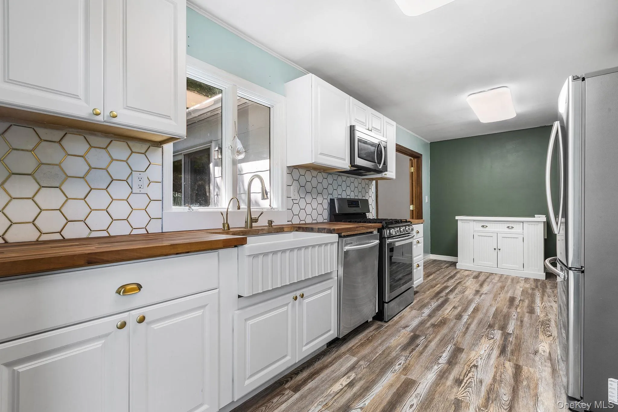 11 Valley View Road, Beekman, NY, 2 Bedrooms Bedrooms, 5 Rooms Rooms,1 BathroomBathrooms,Residential,For Rent,Valley View,0,1011910 11 Valley View Road, Beekman, NY, 2 Bedrooms Bedrooms, 5 Rooms Rooms,1 BathroomBathrooms,Residential,For Rent,Valley View,0,1011910