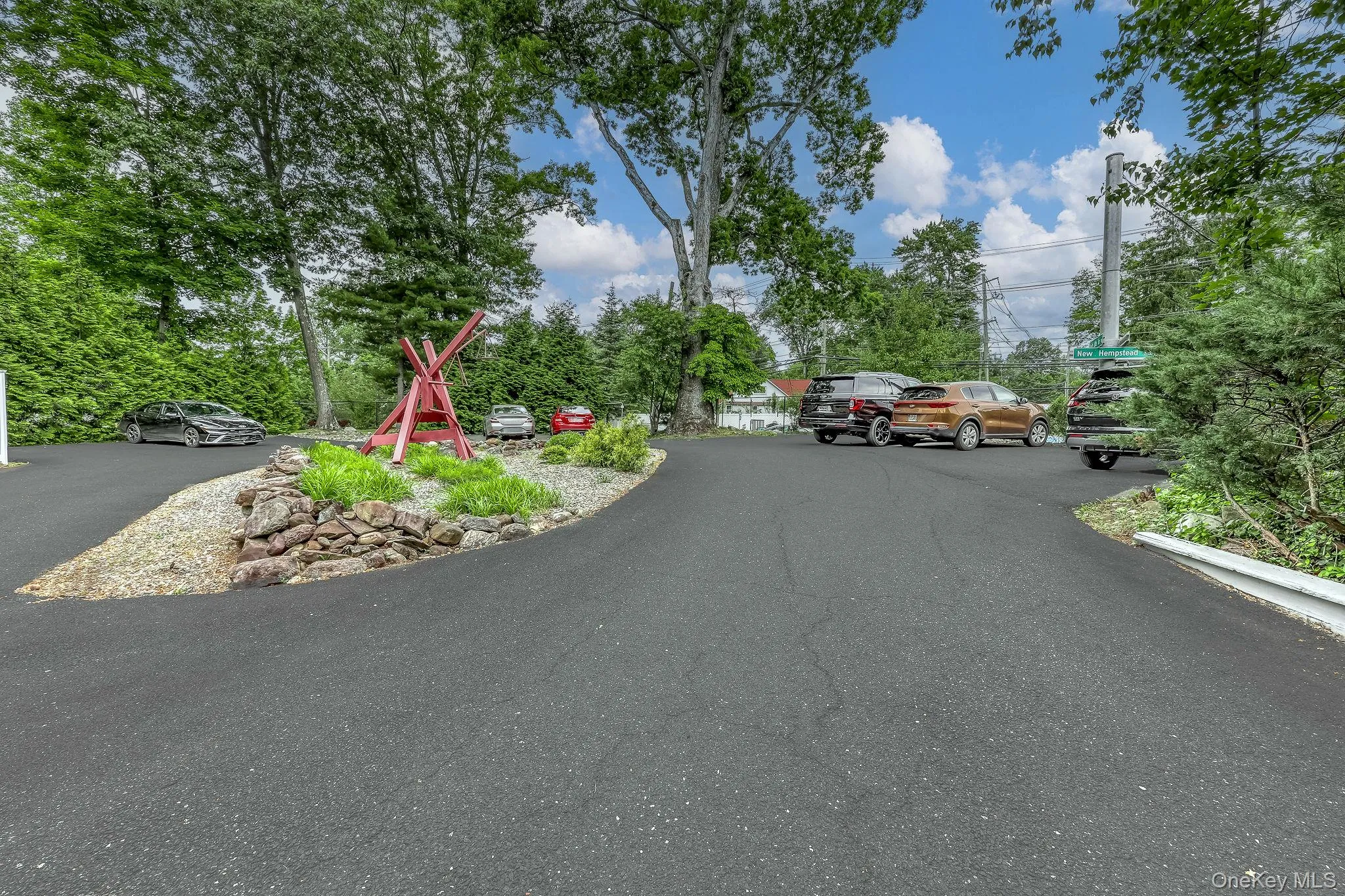 5 Little Tor Road, Clarkstown, NY, 3 Bedrooms Bedrooms, 7 Rooms Rooms,1 BathroomBathrooms,Residential,For Rent,Little Tor,0,1011913 5 Little Tor Road, Clarkstown, NY, 3 Bedrooms Bedrooms, 7 Rooms Rooms,1 BathroomBathrooms,Residential,For Rent,Little Tor,0,1011913