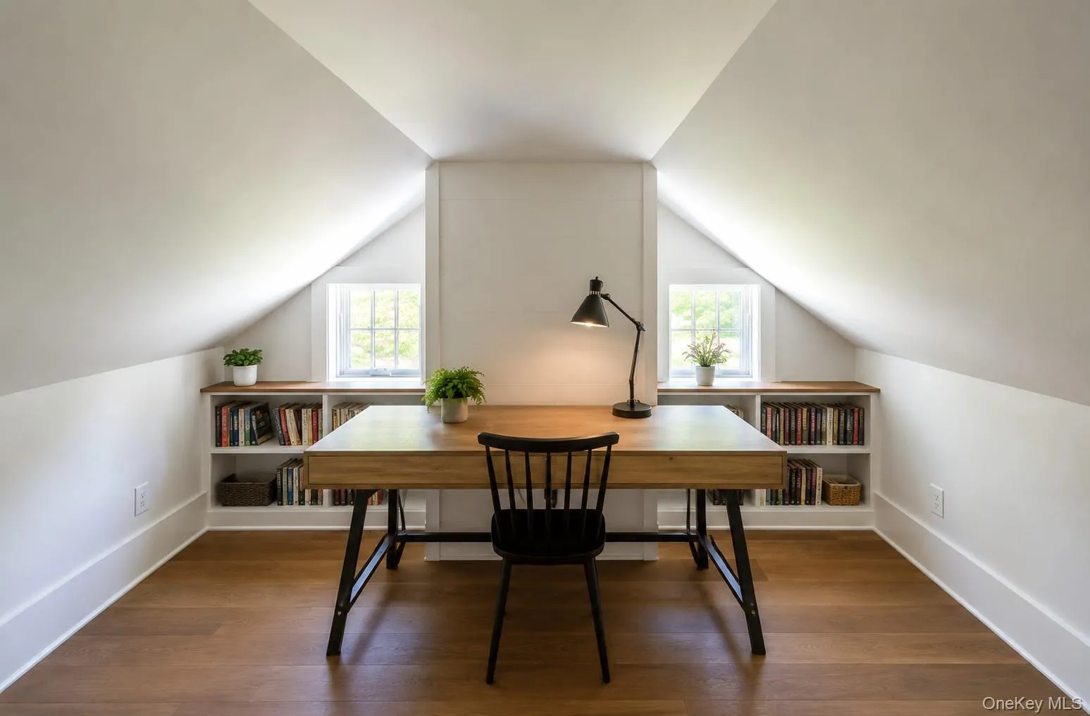 Virtual Staging-2nd floor as office Virtual Staging-2nd floor as office