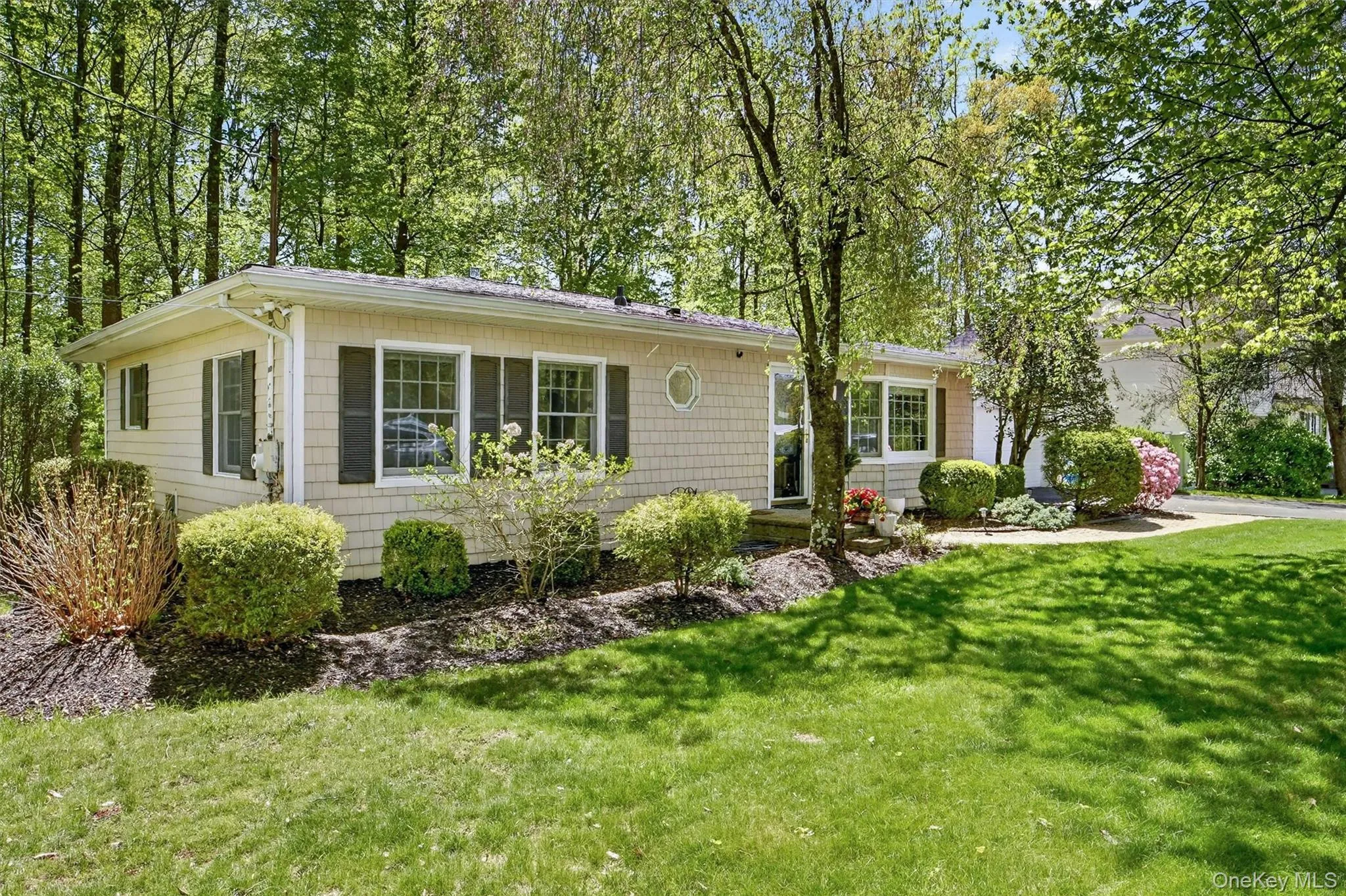2864 Hedwig Drive, Yorktown, NY, 3 Bedrooms Bedrooms, 7 Rooms Rooms,2 BathroomsBathrooms,Residential,For Rent,Hedwig,0,KEY1011918 2864 Hedwig Drive, Yorktown, NY, 3 Bedrooms Bedrooms, 7 Rooms Rooms,2 BathroomsBathrooms,Residential,For Rent,Hedwig,0,KEY1011918