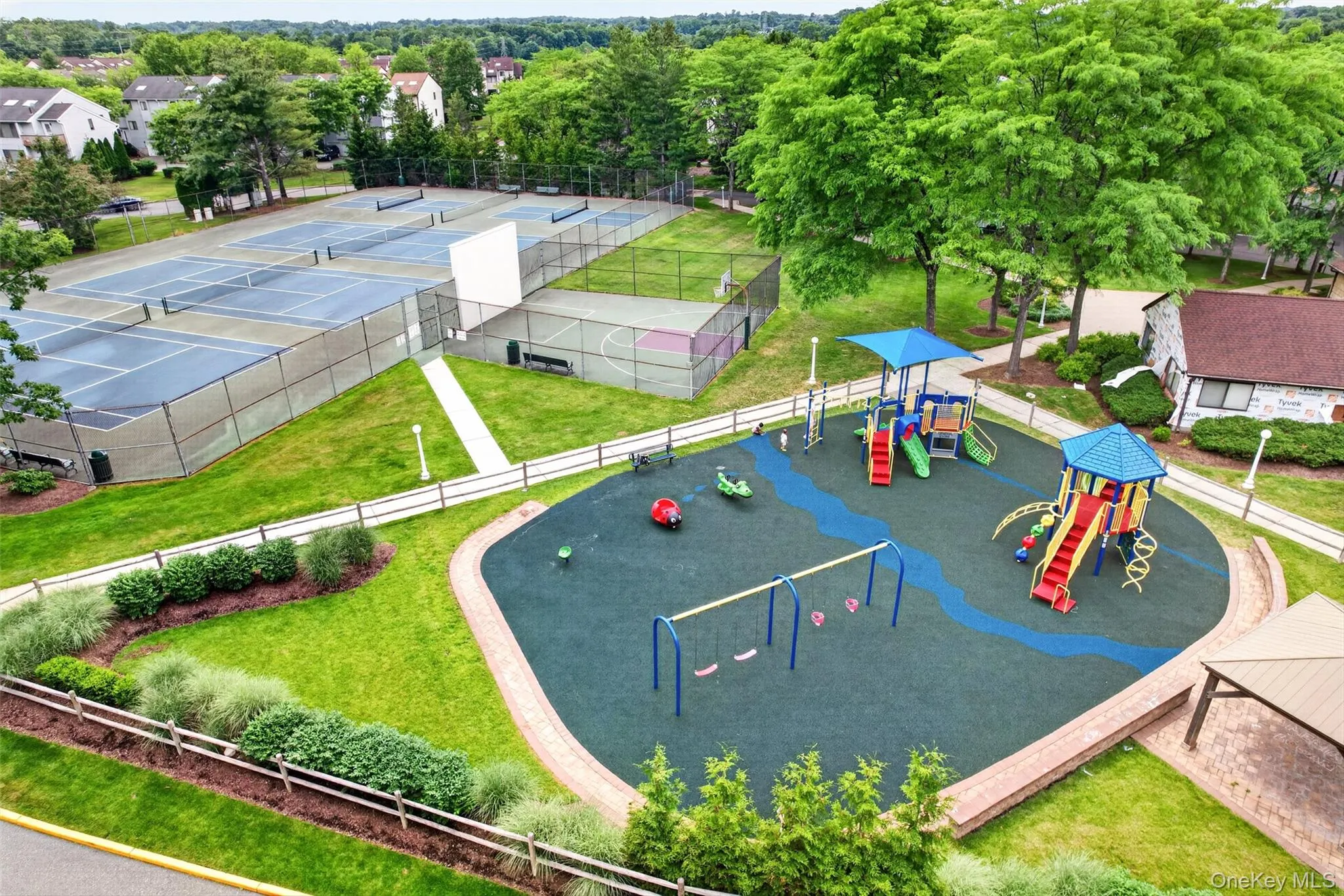 6 Linda Court, Clarkstown, NY, 1 Bedroom Bedrooms, 4 Rooms Rooms,1 BathroomBathrooms,Residential,For Rent,Linda,0,1011923 6 Linda Court, Clarkstown, NY, 1 Bedroom Bedrooms, 4 Rooms Rooms,1 BathroomBathrooms,Residential,For Rent,Linda,0,1011923