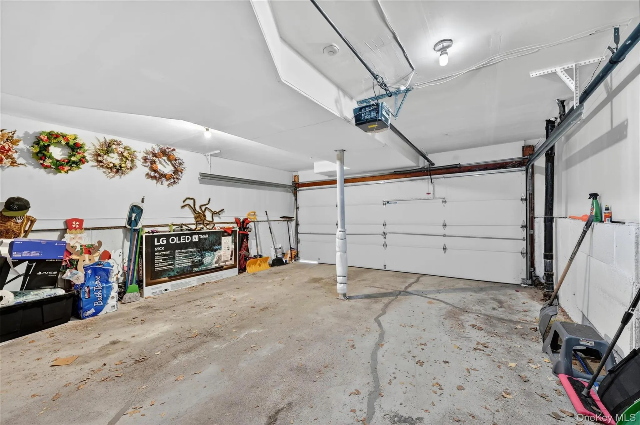 1 indoor parking spot. 1 indoor parking spot.