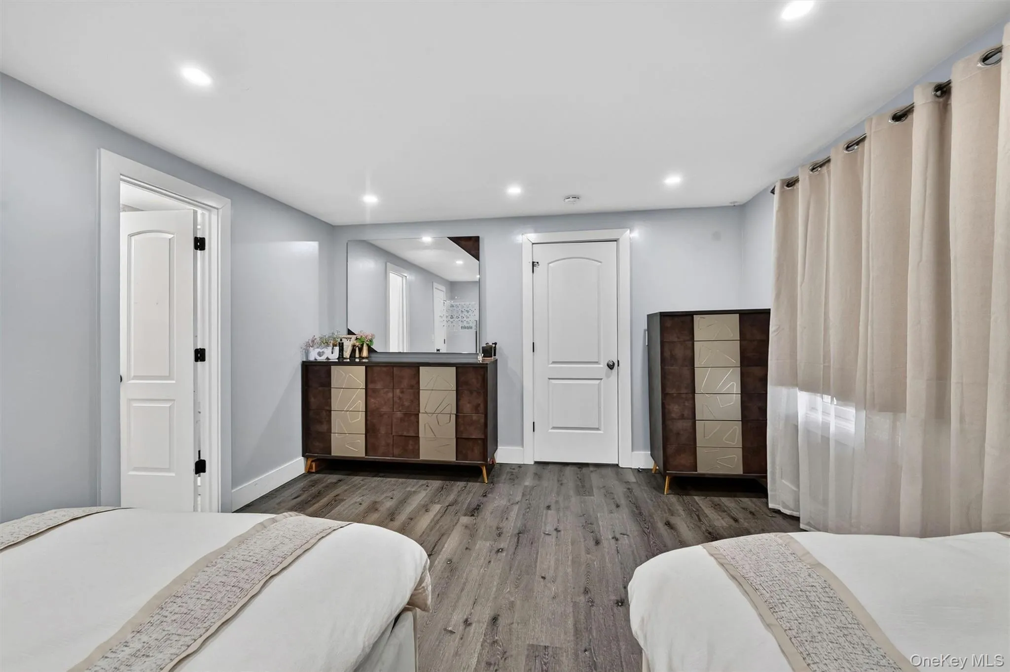 414 Buena Vista Road, Clarkstown, NY, 5 Bedrooms Bedrooms, 9 Rooms Rooms,3 BathroomsBathrooms,Residential,For Rent,Buena Vista,0,1011924 414 Buena Vista Road, Clarkstown, NY, 5 Bedrooms Bedrooms, 9 Rooms Rooms,3 BathroomsBathrooms,Residential,For Rent,Buena Vista,0,1011924