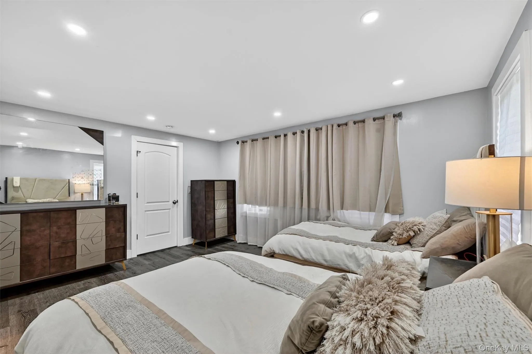 414 Buena Vista Road, Clarkstown, NY, 5 Bedrooms Bedrooms, 9 Rooms Rooms,3 BathroomsBathrooms,Residential,For Rent,Buena Vista,0,1011924 414 Buena Vista Road, Clarkstown, NY, 5 Bedrooms Bedrooms, 9 Rooms Rooms,3 BathroomsBathrooms,Residential,For Rent,Buena Vista,0,1011924