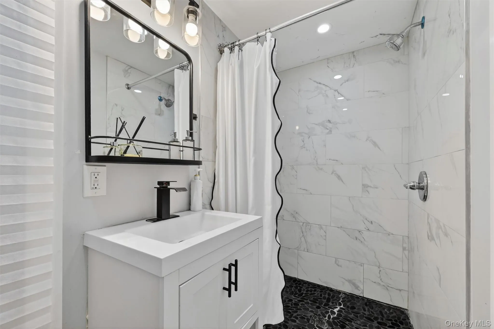 414 Buena Vista Road, Clarkstown, NY, 5 Bedrooms Bedrooms, 9 Rooms Rooms,3 BathroomsBathrooms,Residential,For Rent,Buena Vista,0,1011924 414 Buena Vista Road, Clarkstown, NY, 5 Bedrooms Bedrooms, 9 Rooms Rooms,3 BathroomsBathrooms,Residential,For Rent,Buena Vista,0,1011924