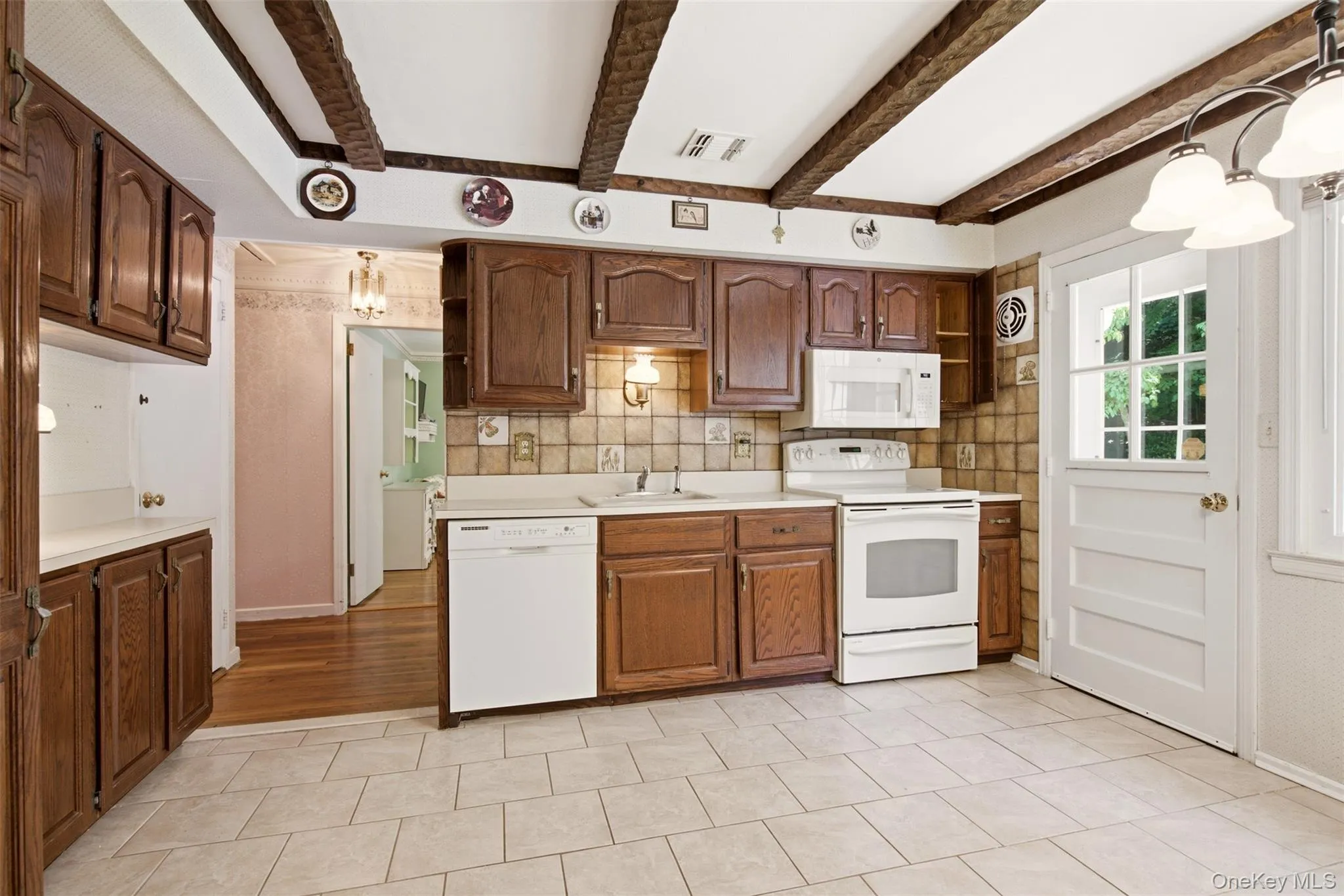 92 Christian Avenue, Brookhaven, NY, 3 Bedrooms Bedrooms, 7 Rooms Rooms,2 BathroomsBathrooms,Residential,For Rent,Christian,0,1011927 92 Christian Avenue, Brookhaven, NY, 3 Bedrooms Bedrooms, 7 Rooms Rooms,2 BathroomsBathrooms,Residential,For Rent,Christian,0,1011927