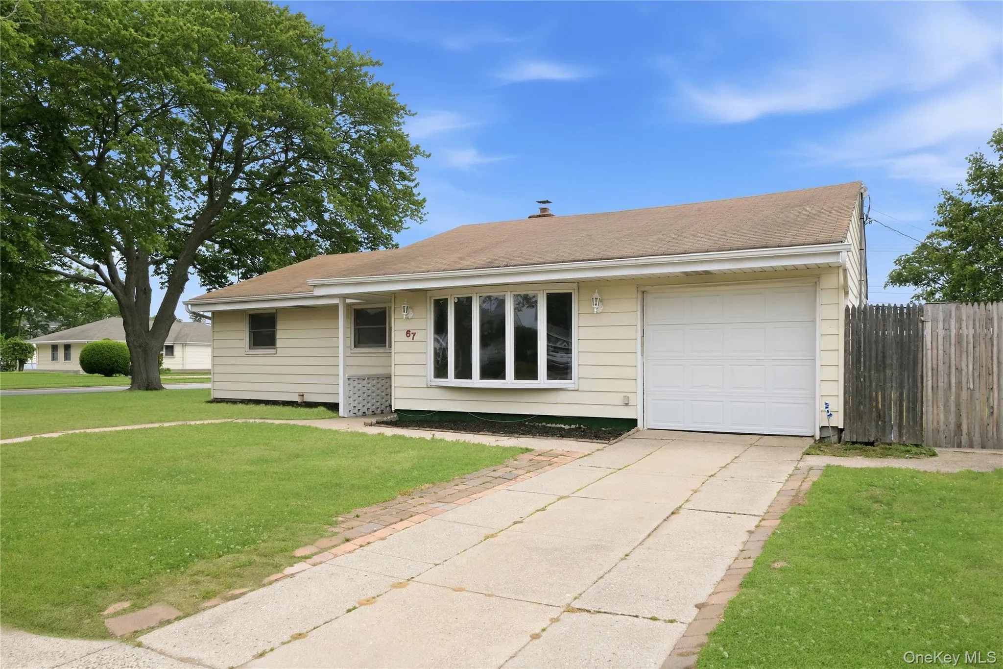 67 End Avenue, Oyster Bay, NY, 3 Bedrooms Bedrooms, 10 Rooms Rooms,1 BathroomBathrooms,Residential,For Rent,End,0,1011928 67 End Avenue, Oyster Bay, NY, 3 Bedrooms Bedrooms, 10 Rooms Rooms,1 BathroomBathrooms,Residential,For Rent,End,0,1011928
