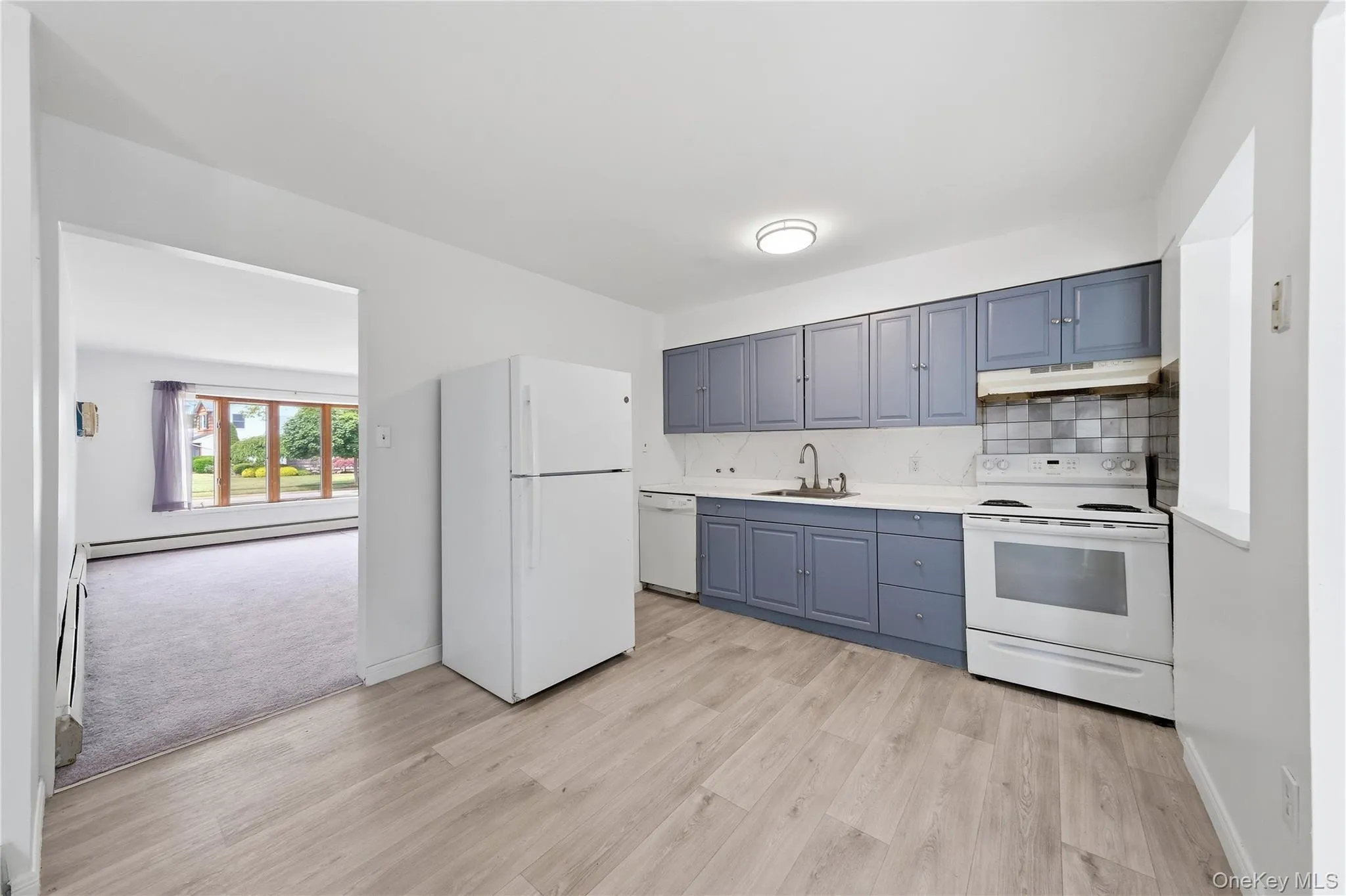 67 End Avenue, Oyster Bay, NY, 3 Bedrooms Bedrooms, 10 Rooms Rooms,1 BathroomBathrooms,Residential,For Rent,End,0,1011928 67 End Avenue, Oyster Bay, NY, 3 Bedrooms Bedrooms, 10 Rooms Rooms,1 BathroomBathrooms,Residential,For Rent,End,0,1011928