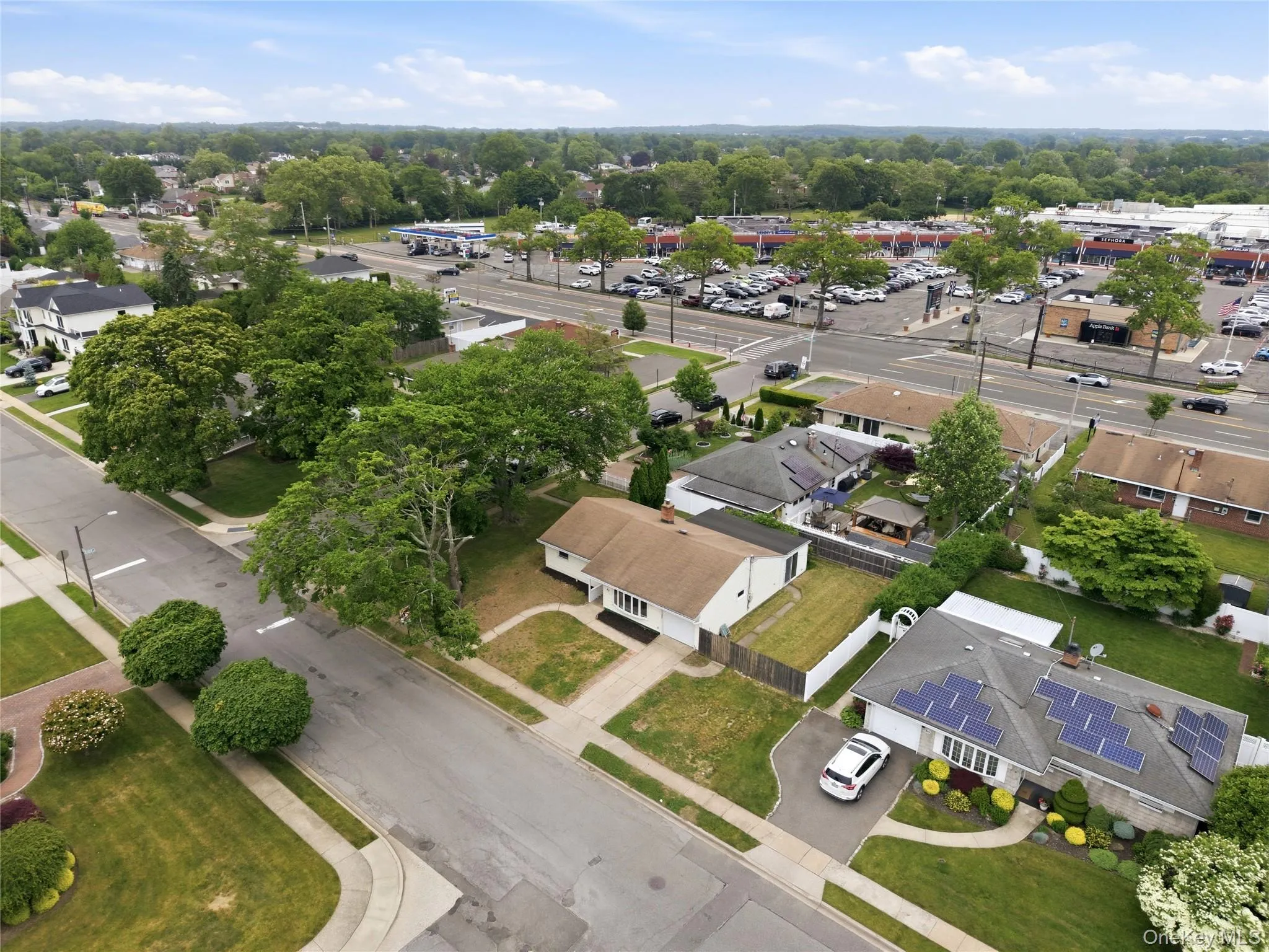 67 End Avenue, Oyster Bay, NY, 3 Bedrooms Bedrooms, 10 Rooms Rooms,1 BathroomBathrooms,Residential,For Rent,End,0,1011928 67 End Avenue, Oyster Bay, NY, 3 Bedrooms Bedrooms, 10 Rooms Rooms,1 BathroomBathrooms,Residential,For Rent,End,0,1011928