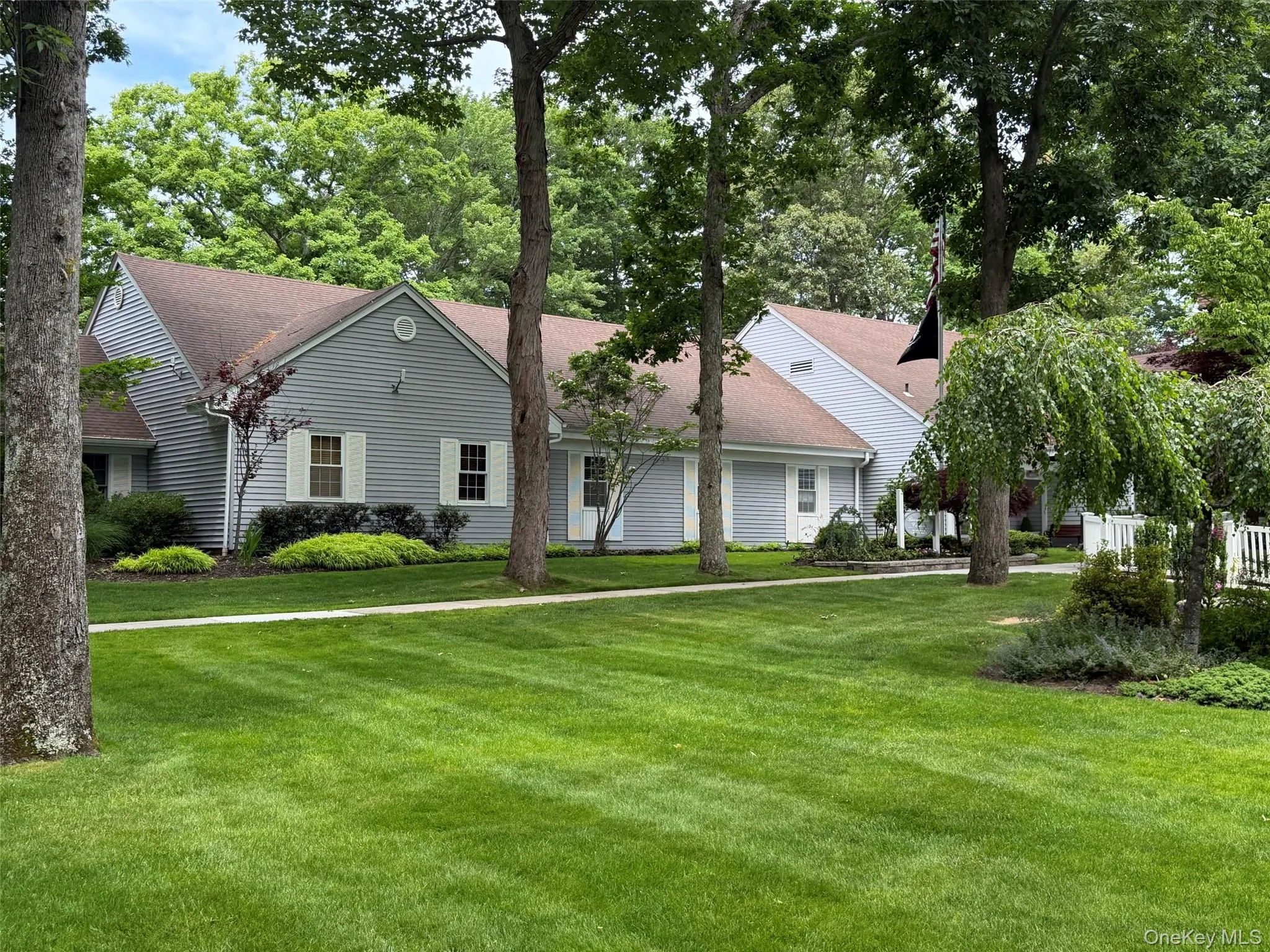 183 Kingston Drive, Brookhaven, NY, 2 Bedrooms Bedrooms, 5 Rooms Rooms,1 BathroomBathrooms,Residential,For Rent,Kingston,0,1011932 183 Kingston Drive, Brookhaven, NY, 2 Bedrooms Bedrooms, 5 Rooms Rooms,1 BathroomBathrooms,Residential,For Rent,Kingston,0,1011932